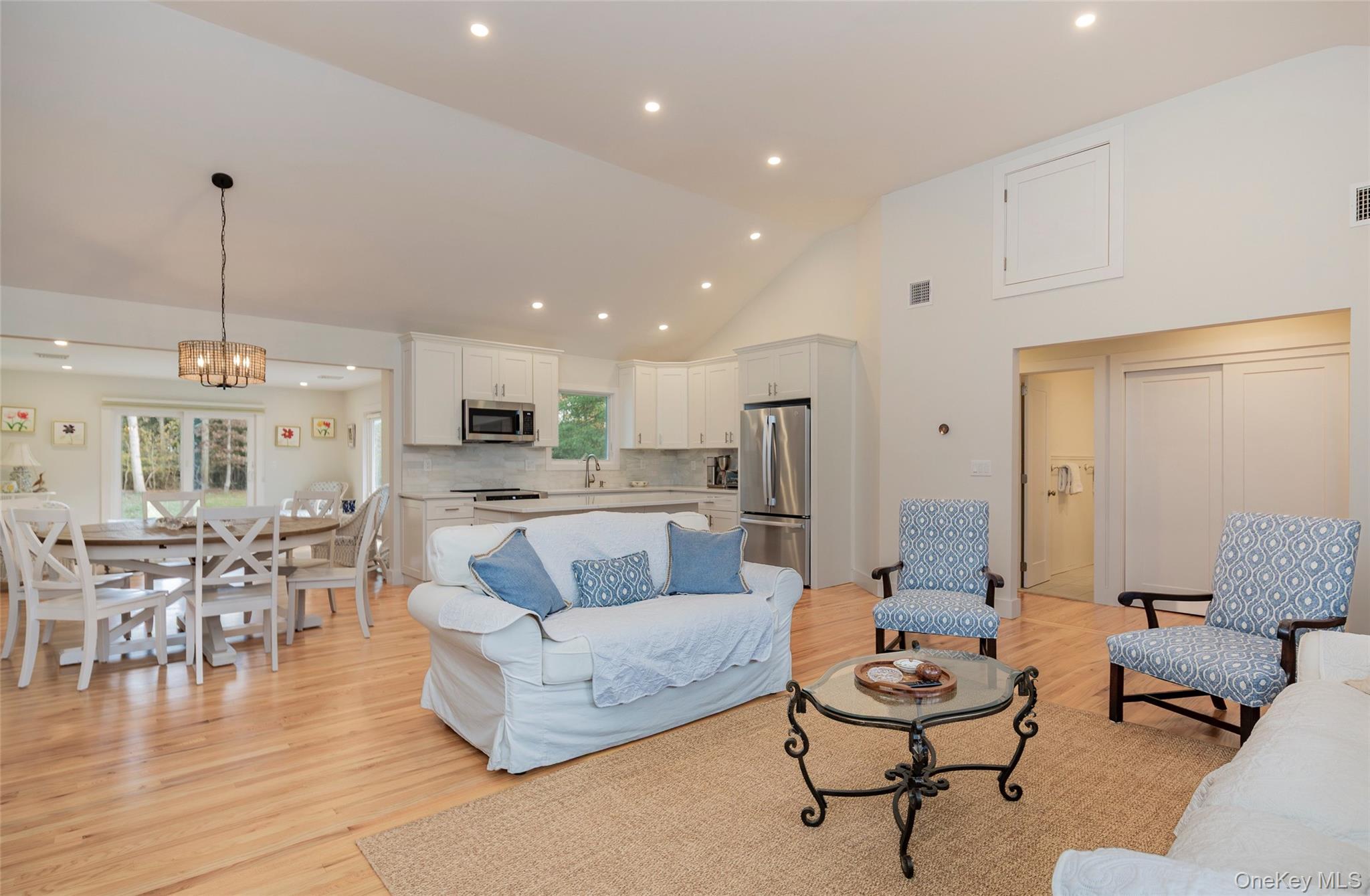 64 Aspatuck Road Westhampton Beach Westhampton Beach, NY 11978