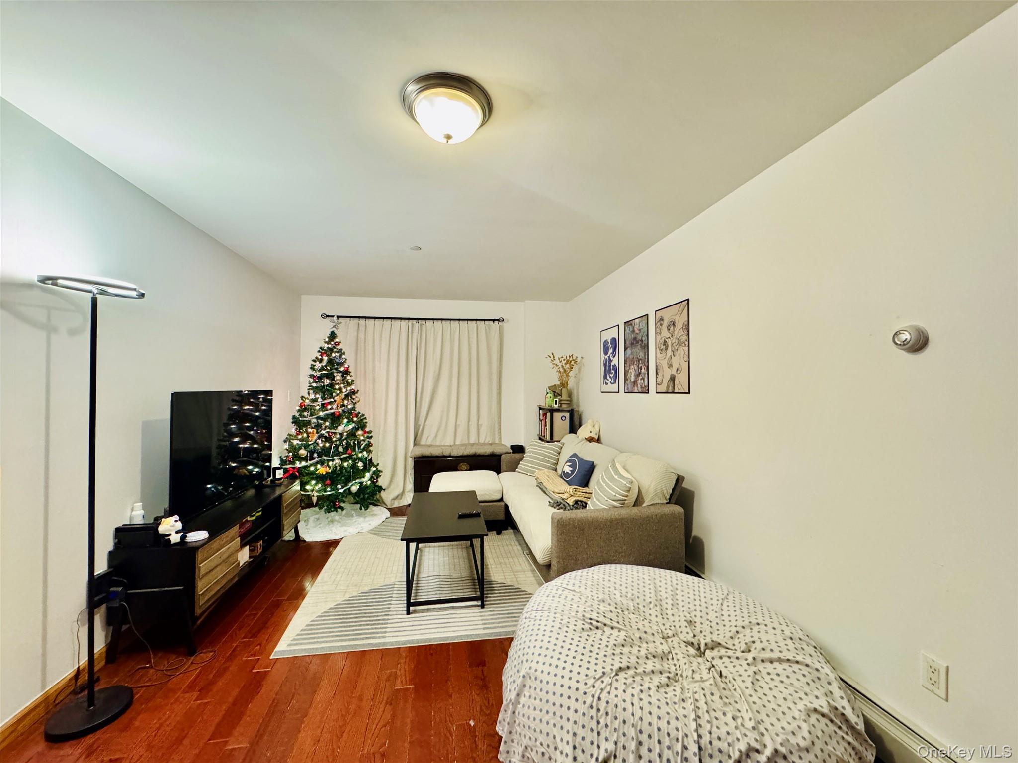 3749 81st Street 3-A Jackson Heights Jackson Heights, NY 11372