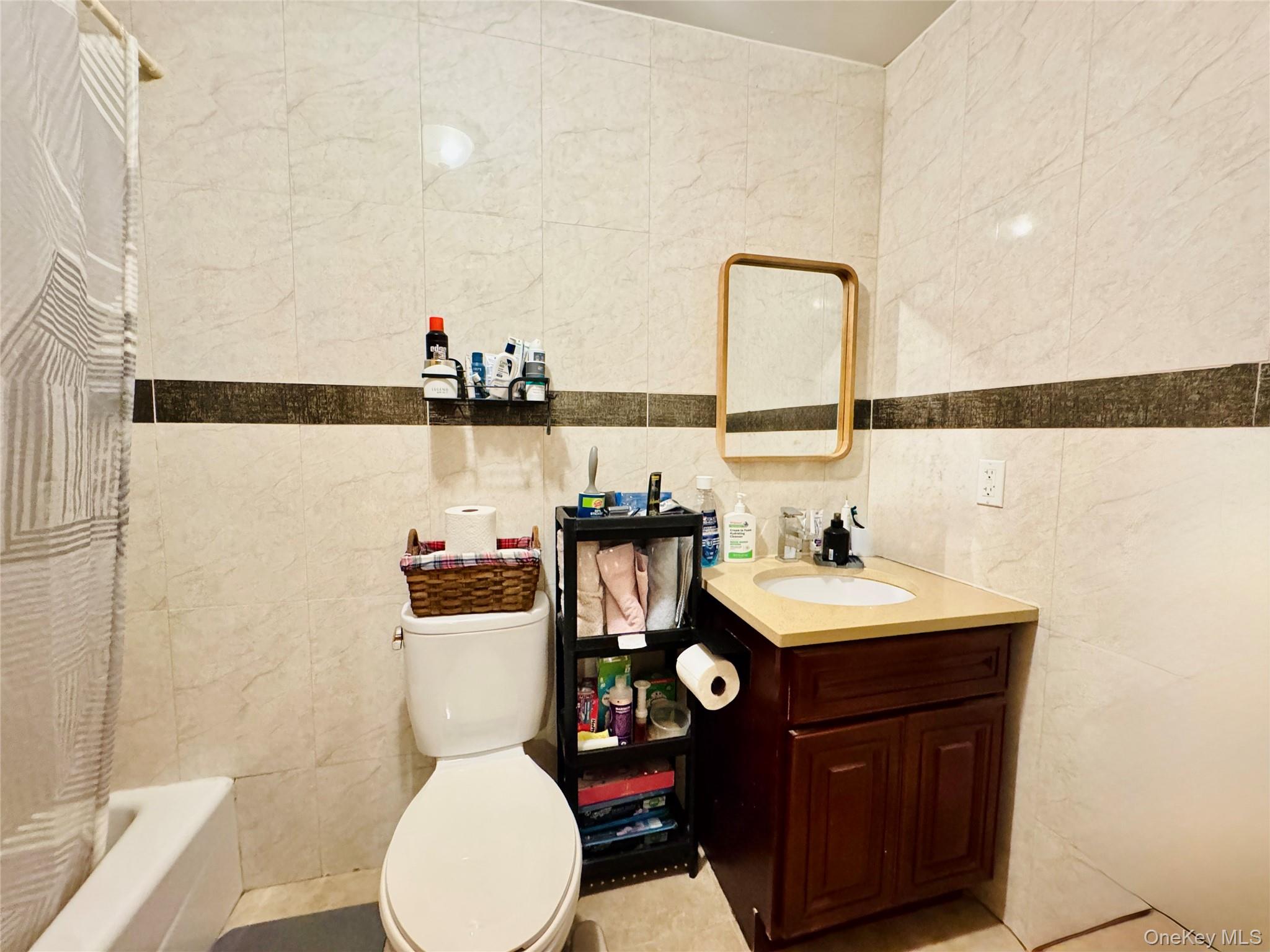 3749 81st Street 3-A Jackson Heights Jackson Heights, NY 11372