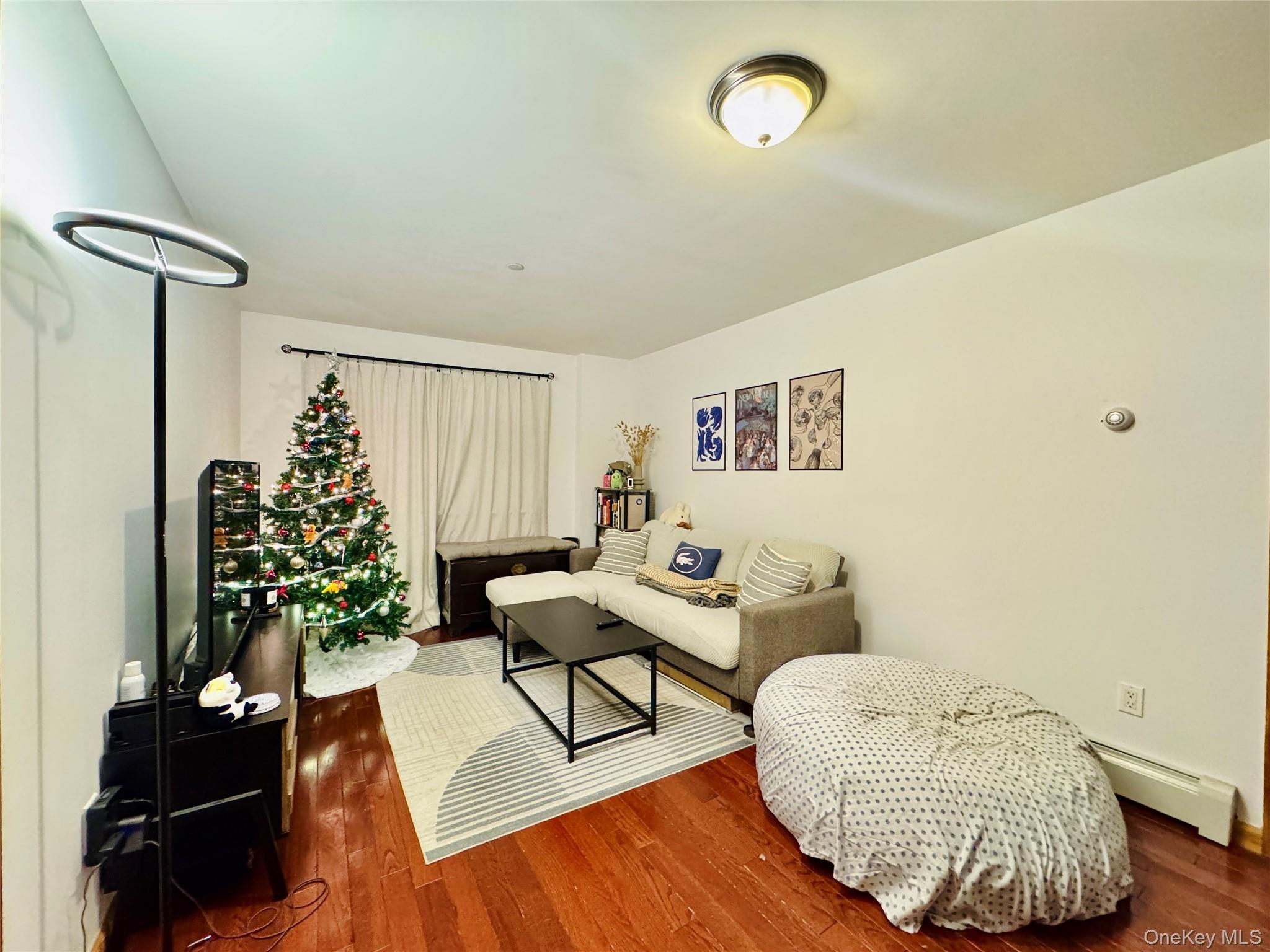 3749 81st Street 3-A Jackson Heights Jackson Heights, NY 11372