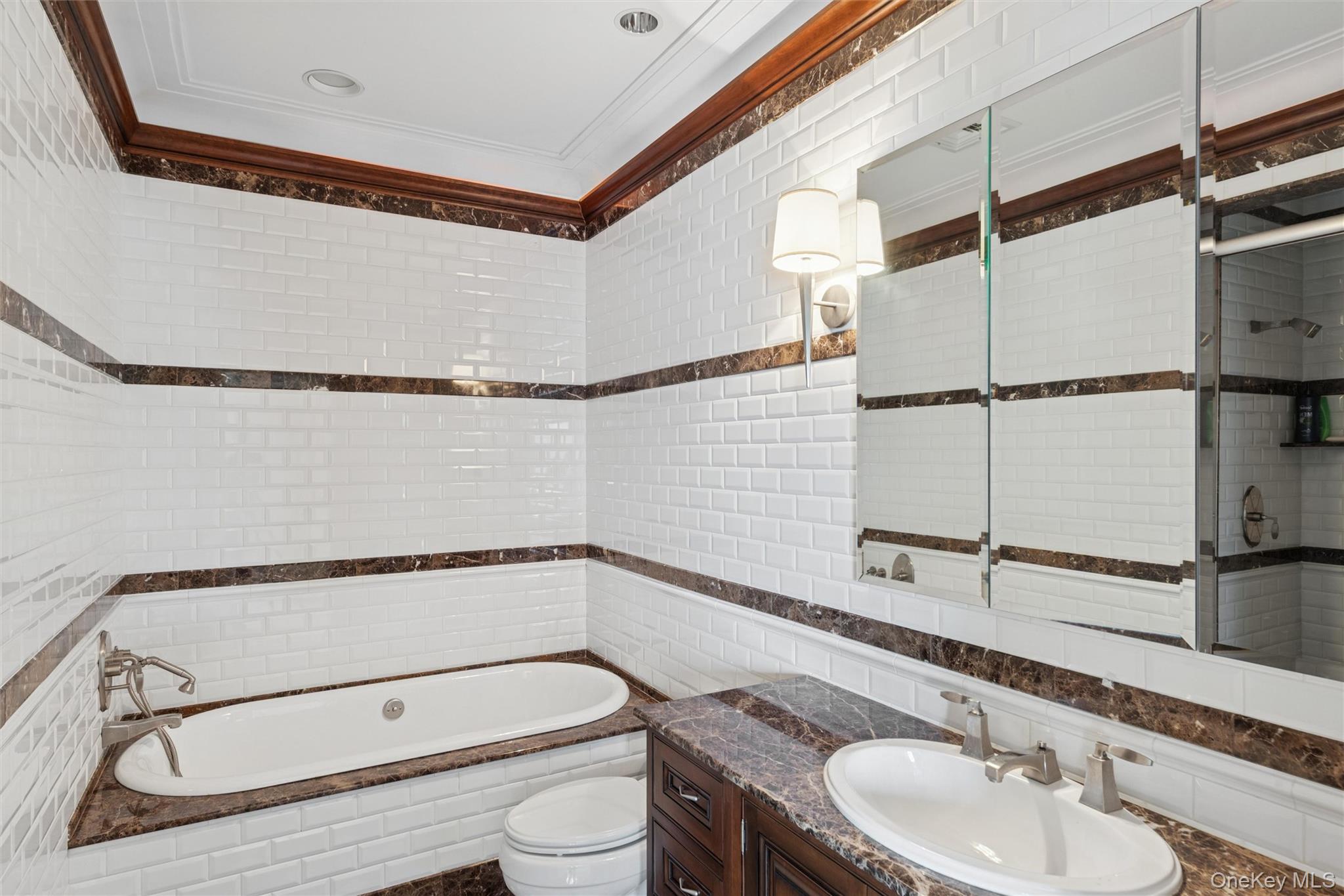 22 Willow Road Woodsburgh Woodsburgh, NY 11598