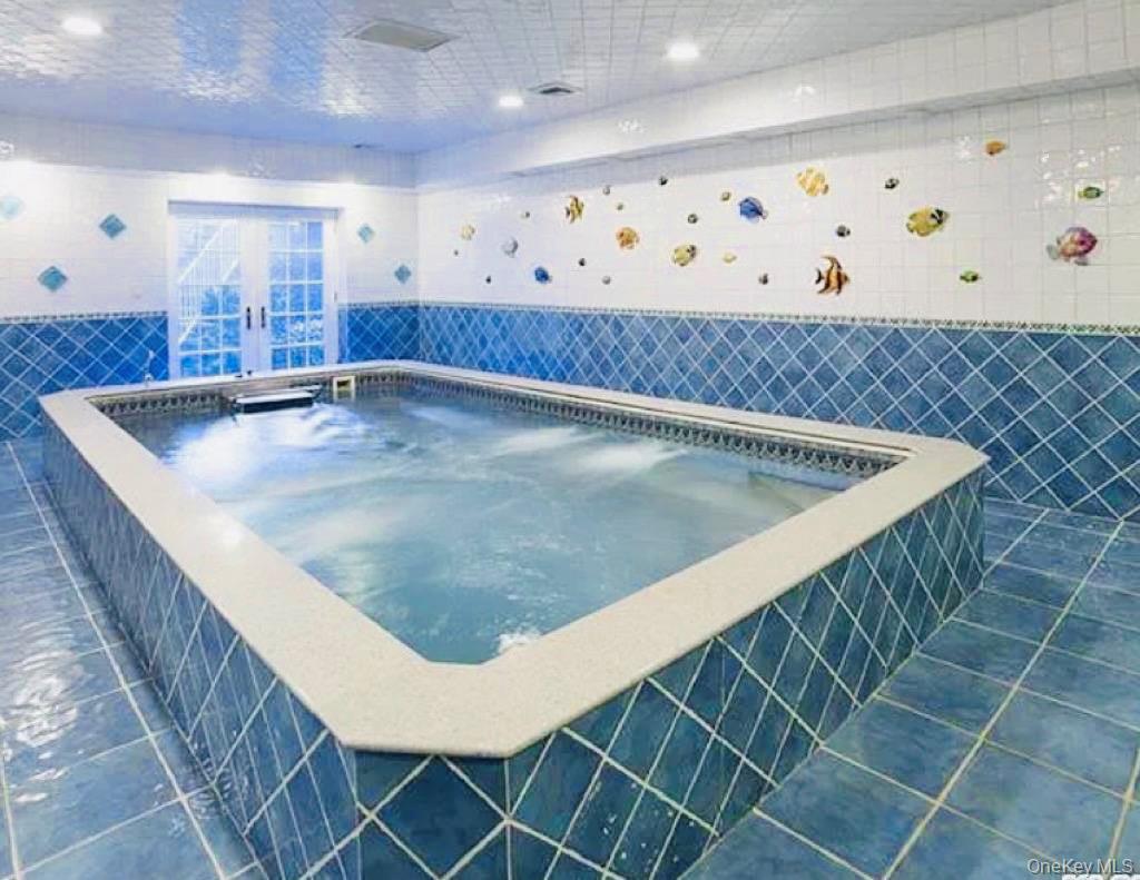 22 Willow Road Woodsburgh Woodsburgh, NY 11598