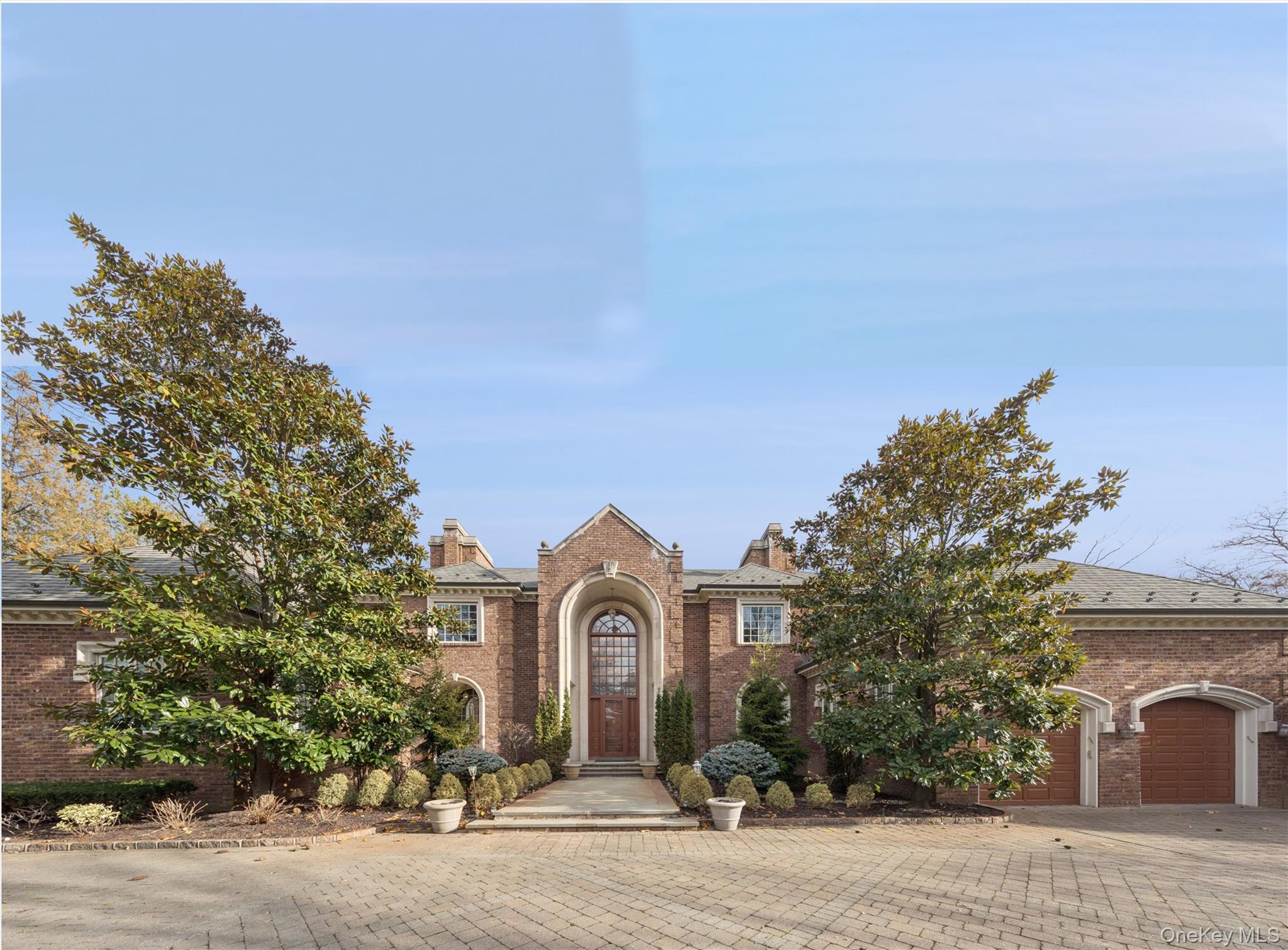 22 Willow Road Woodsburgh Woodsburgh, NY 11598