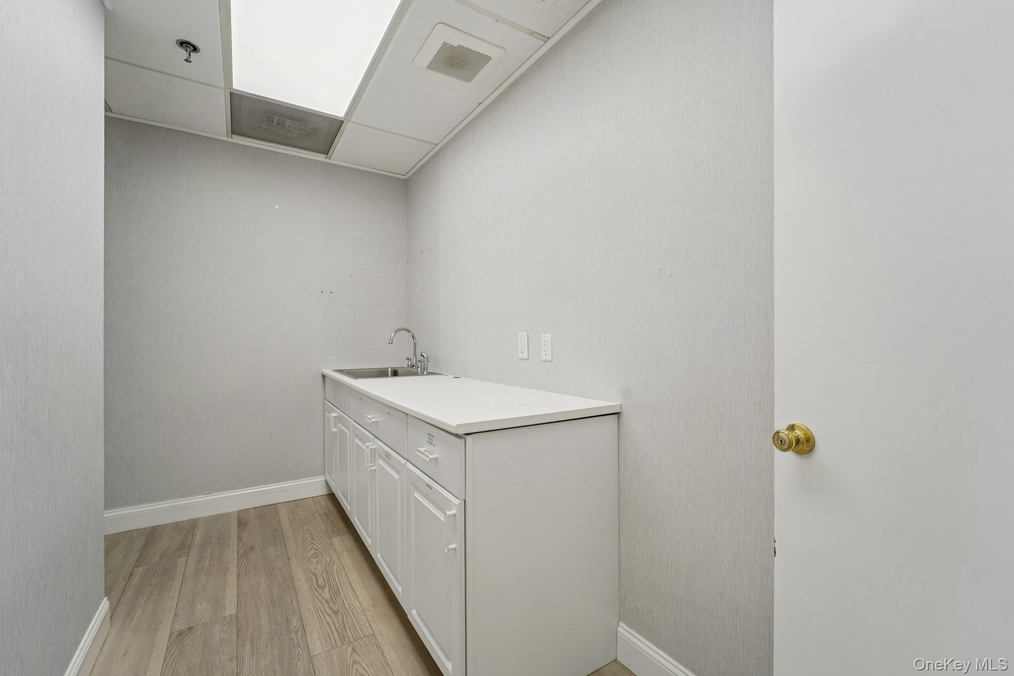 970 N Broadway 307 Yonkers Yonkers, NY 10701