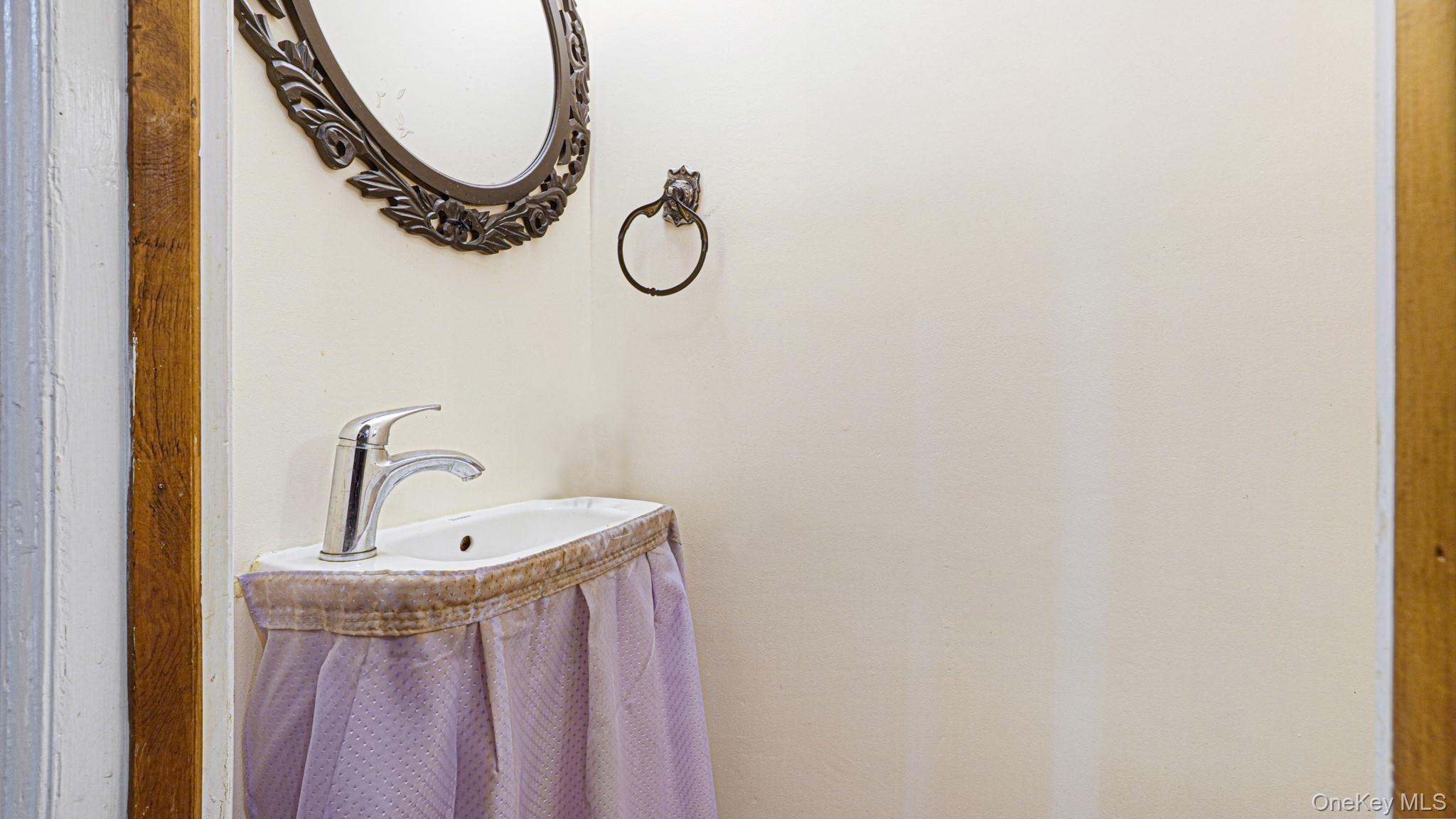 2521 Yates Avenue Bronx, NY 10469