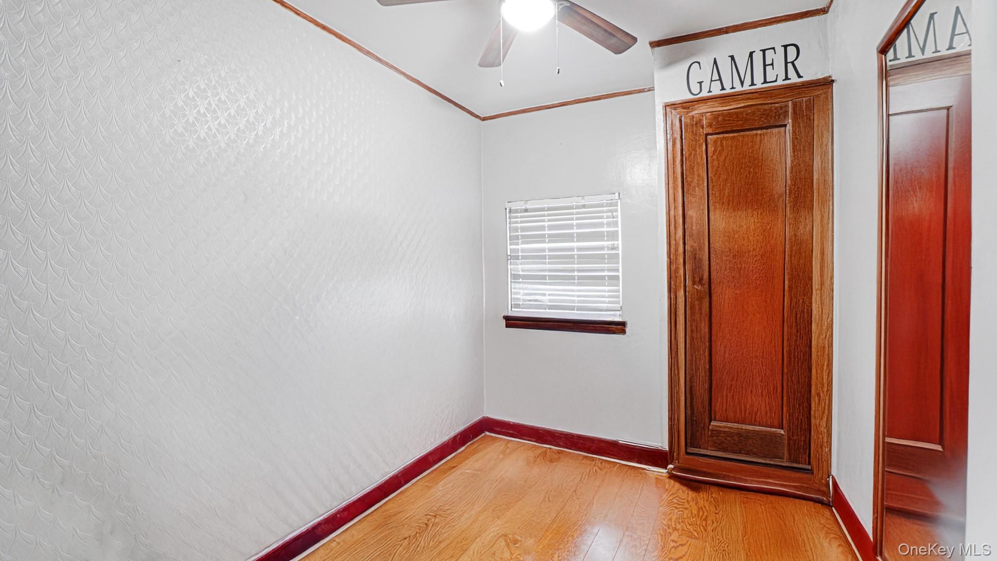 2521 Yates Avenue Bronx, NY 10469