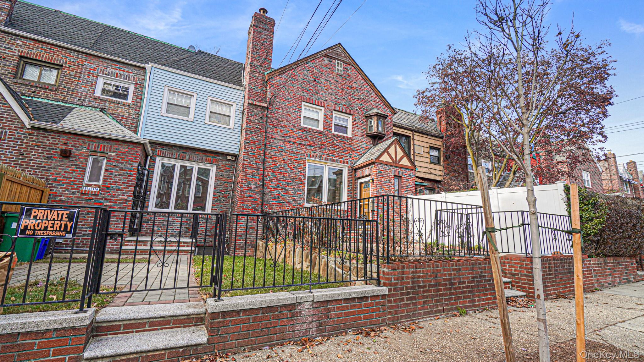 2521 Yates Avenue Bronx, NY 10469