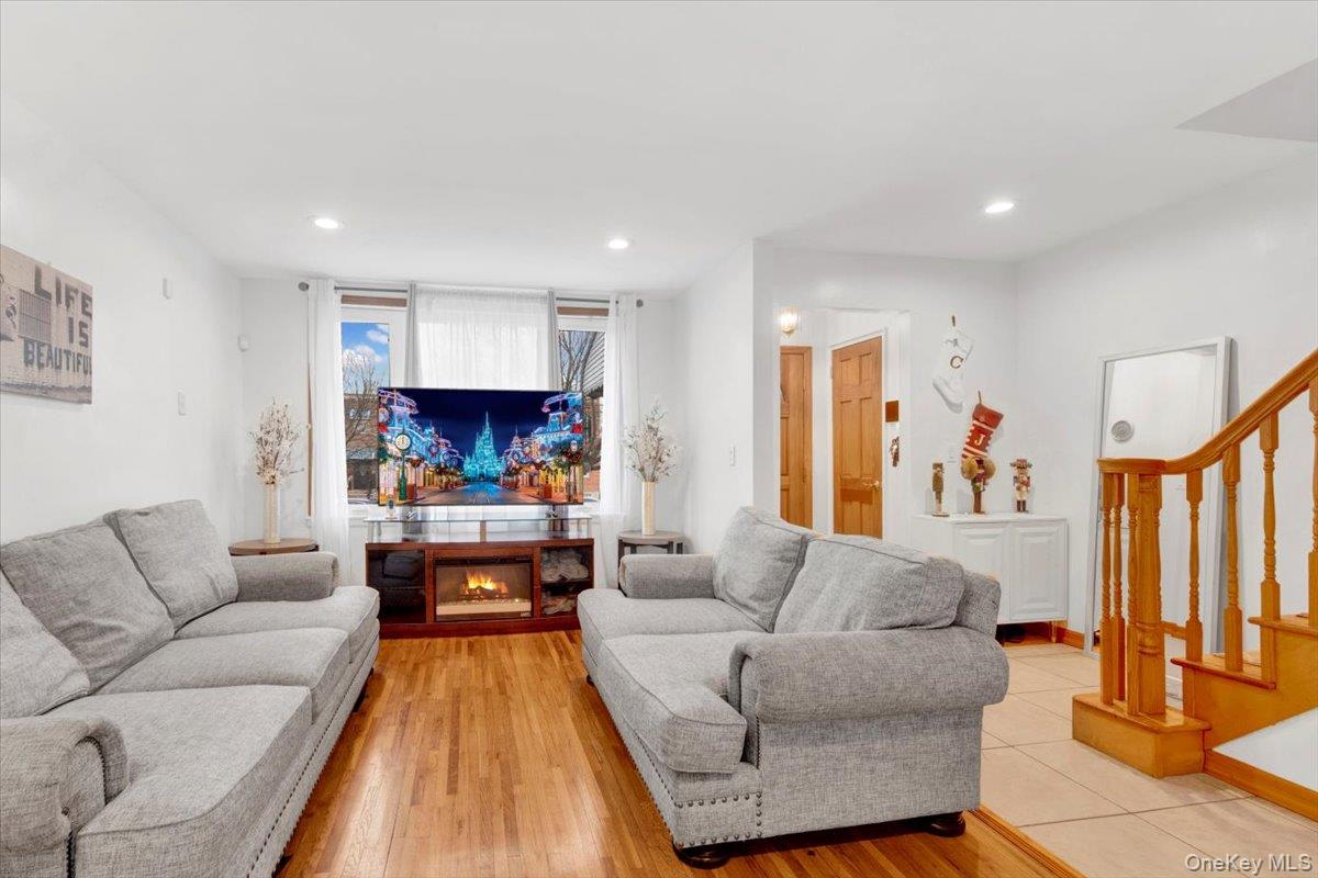 239 Brinsmade Avenue Bronx, NY 10465