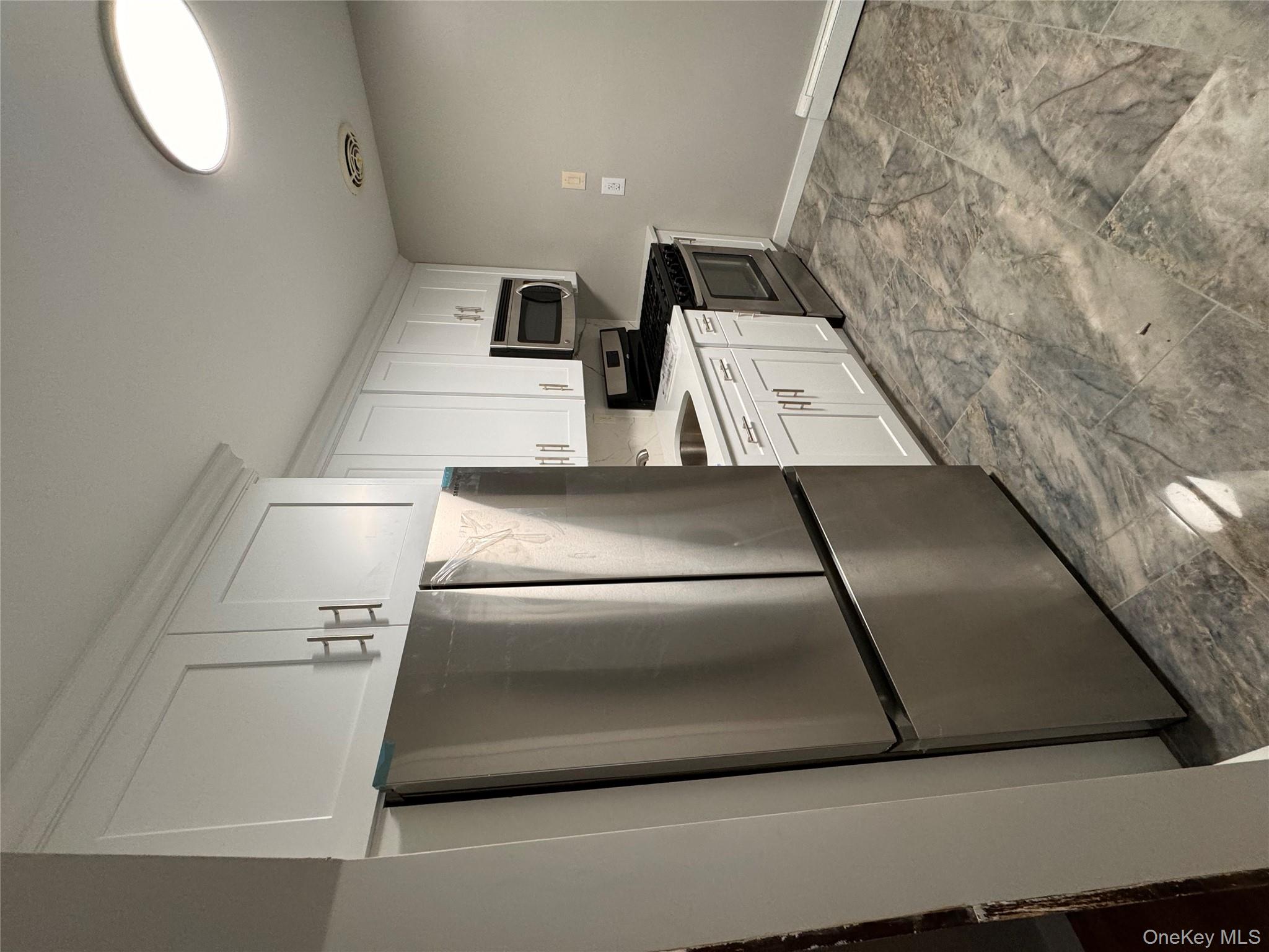 282 16th Street West Babylon, NY 11704