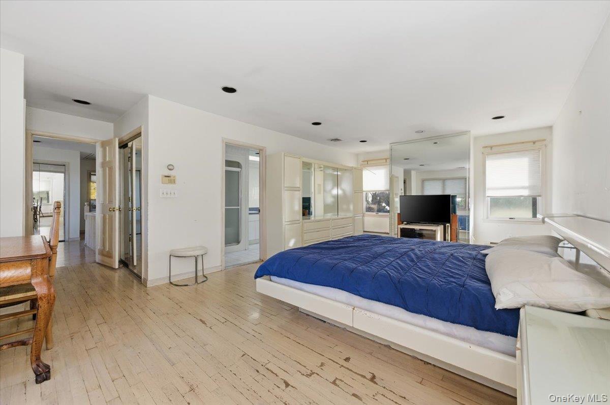 467 West Broadway Cedarhurst Cedarhurst, NY 11516