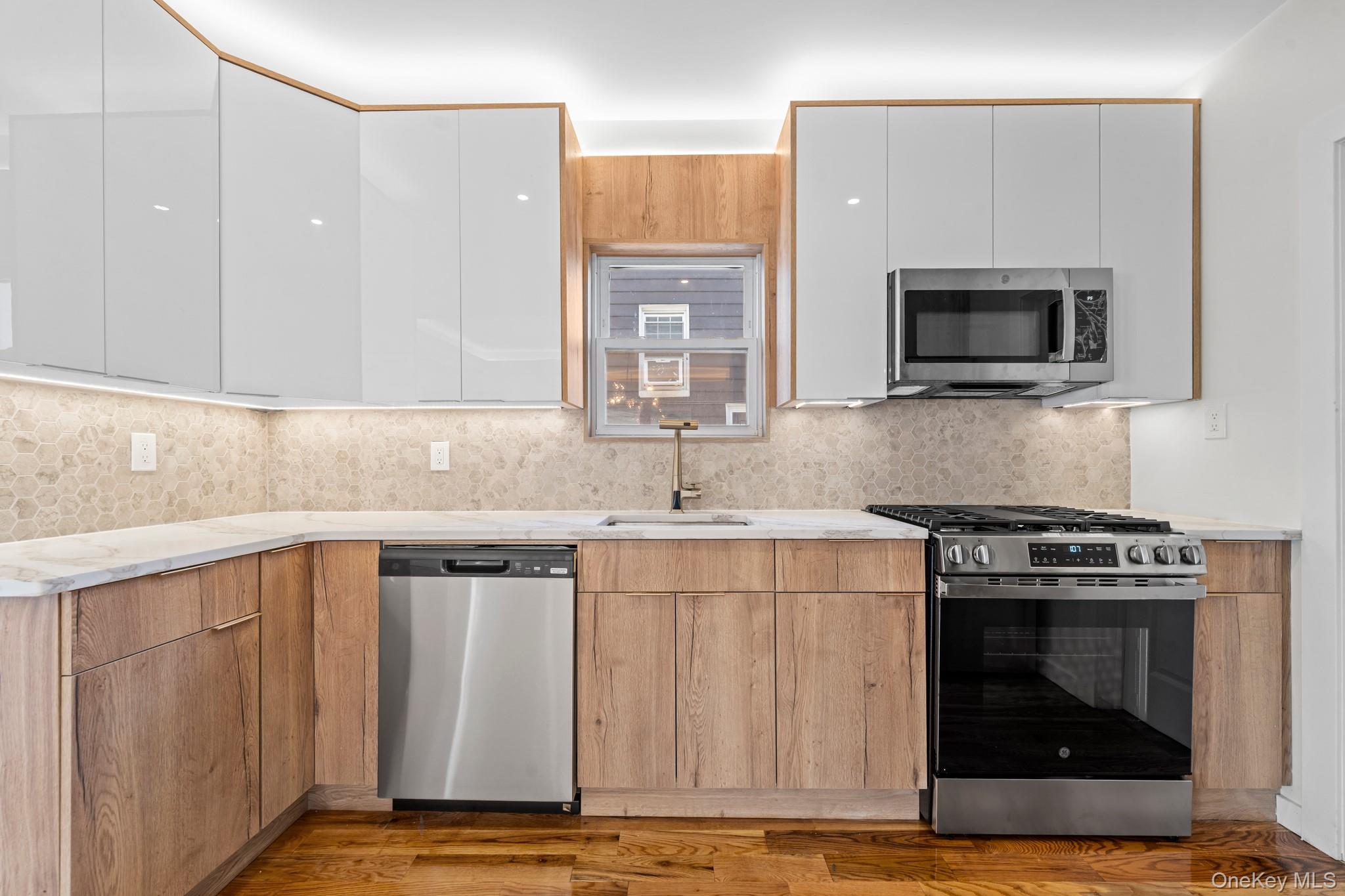 190-10 114th Drive Saint Albans Saint Albans, NY 11412