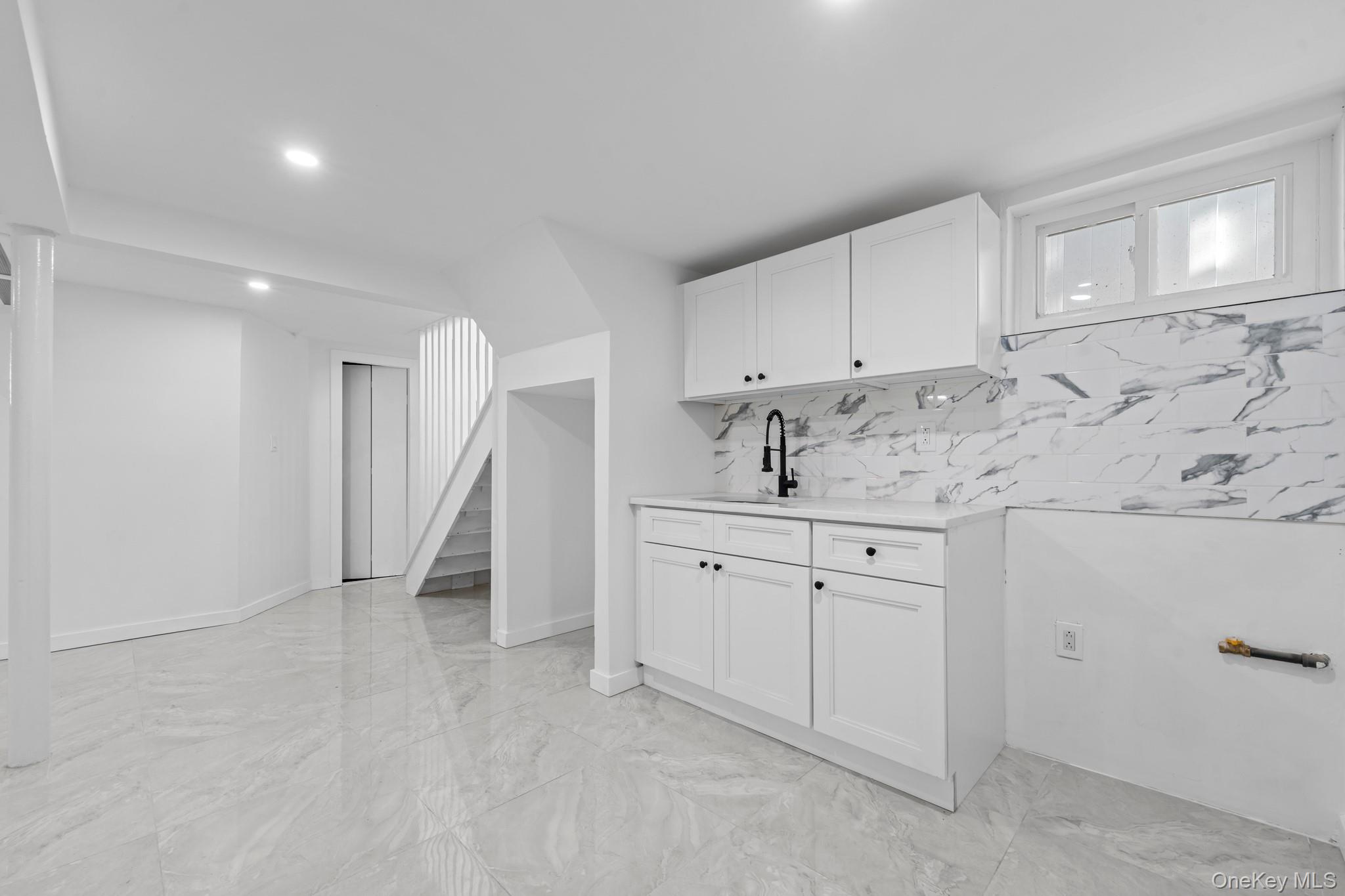 190-10 114th Drive Saint Albans Saint Albans, NY 11412