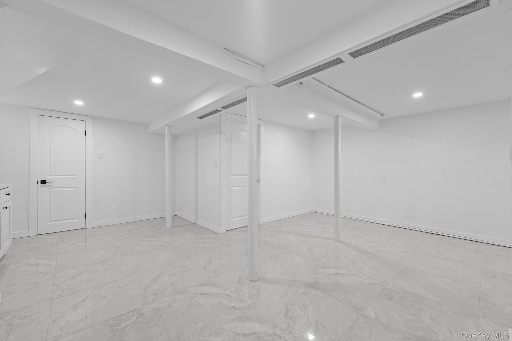 190-10 114th Drive Saint Albans Saint Albans, NY 11412