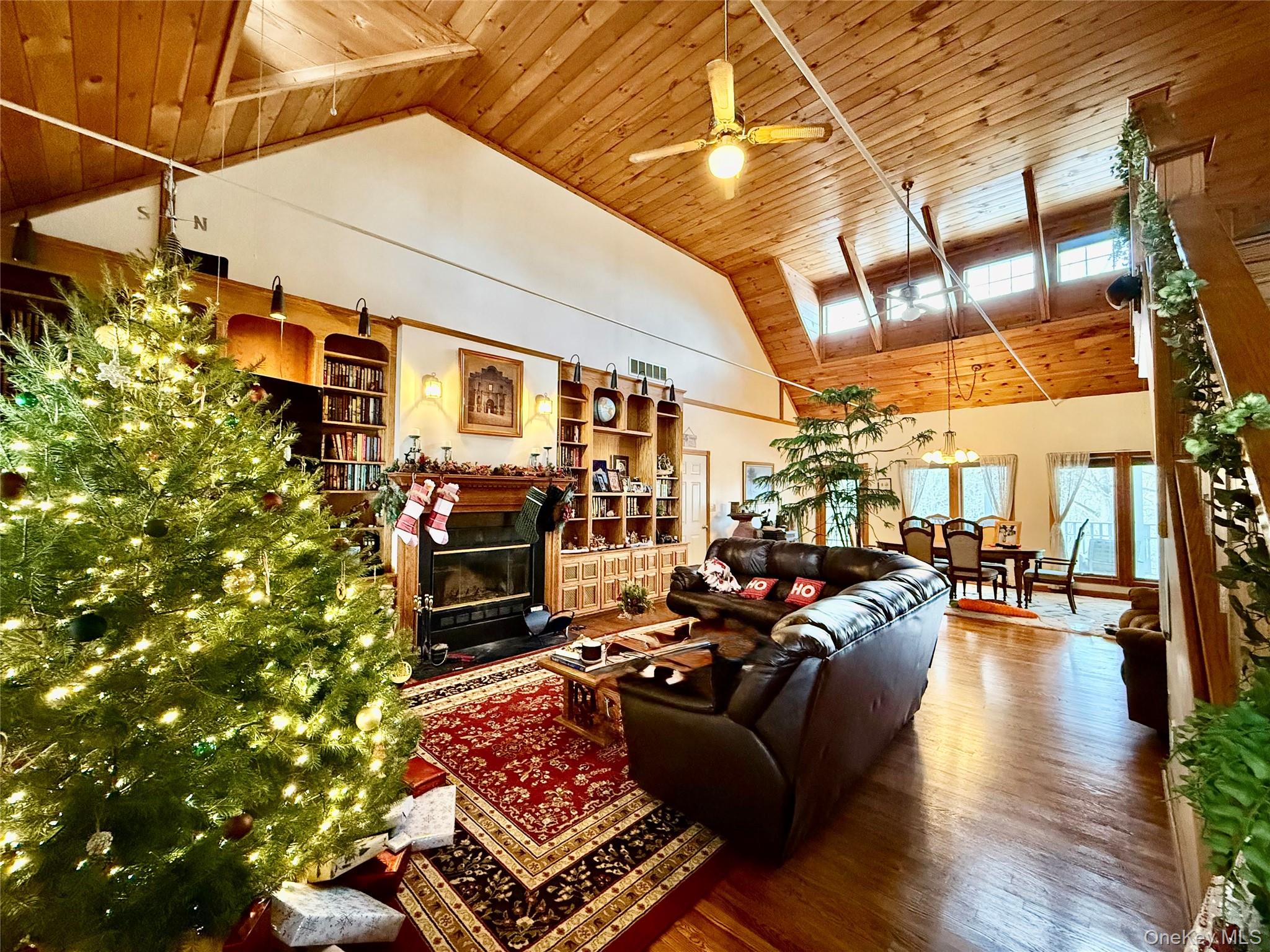 912-918 Hollow Road Out of NYC Salt Point, NY 12578