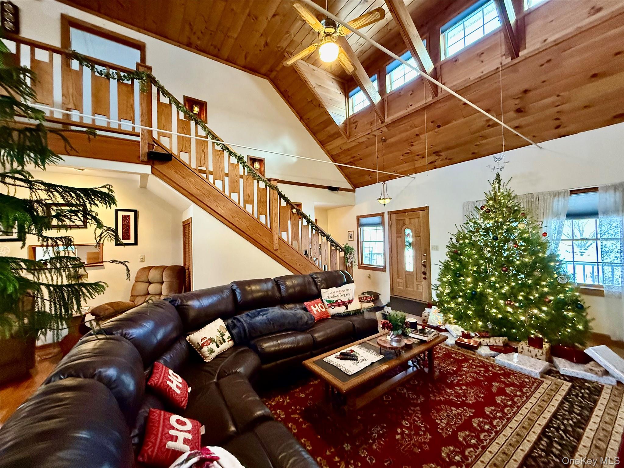 912-918 Hollow Road Out of NYC Salt Point, NY 12578