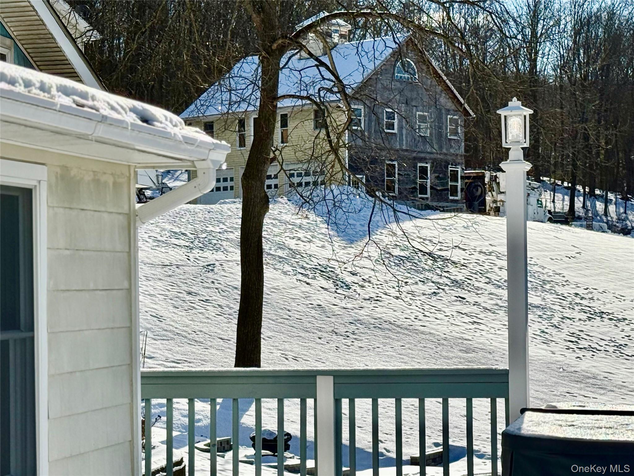 912-918 Hollow Road Out of NYC Salt Point, NY 12578