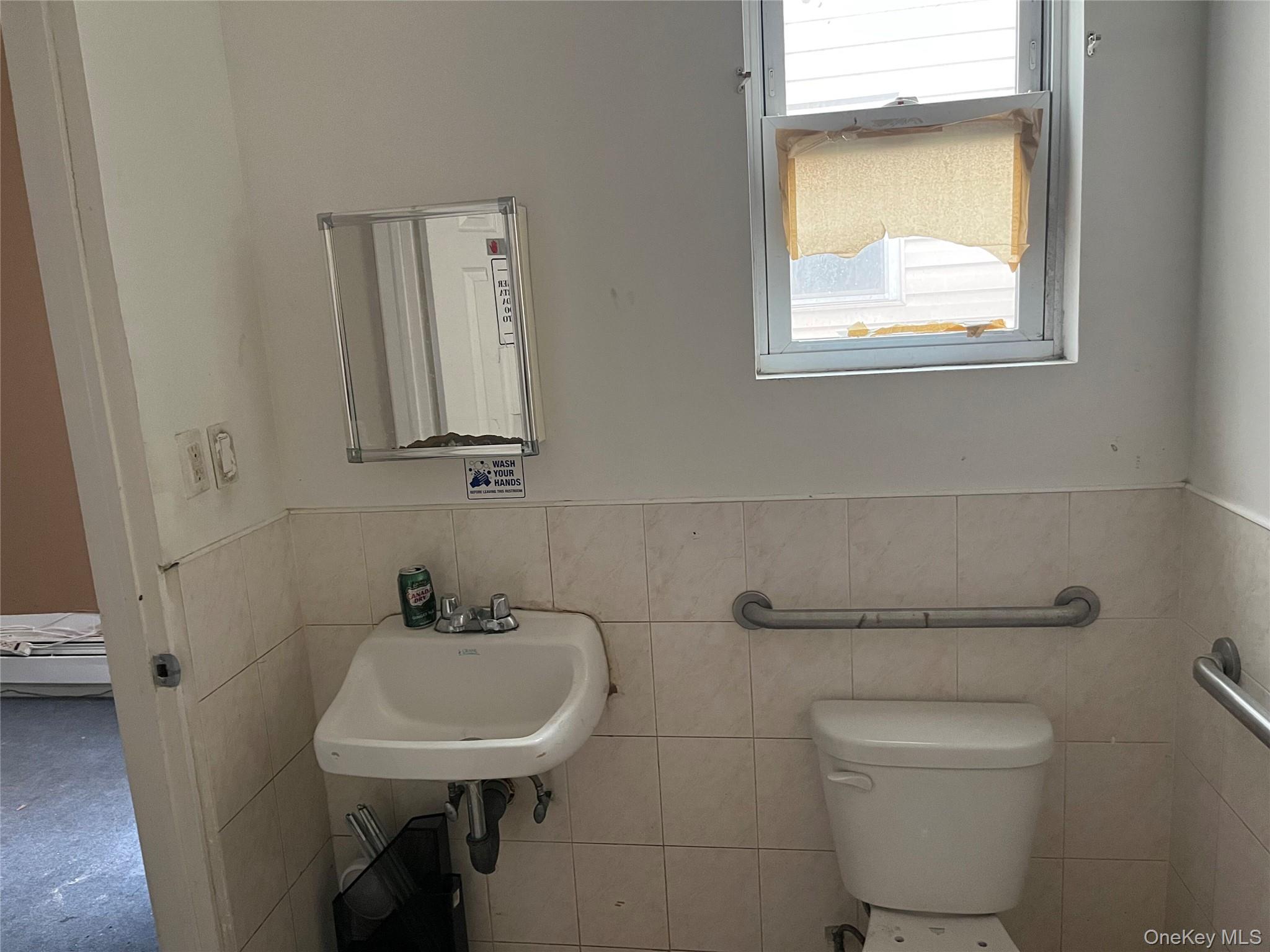 9307 Roosevelt Avenue Jackson Heights Jackson Heights, NY 11372