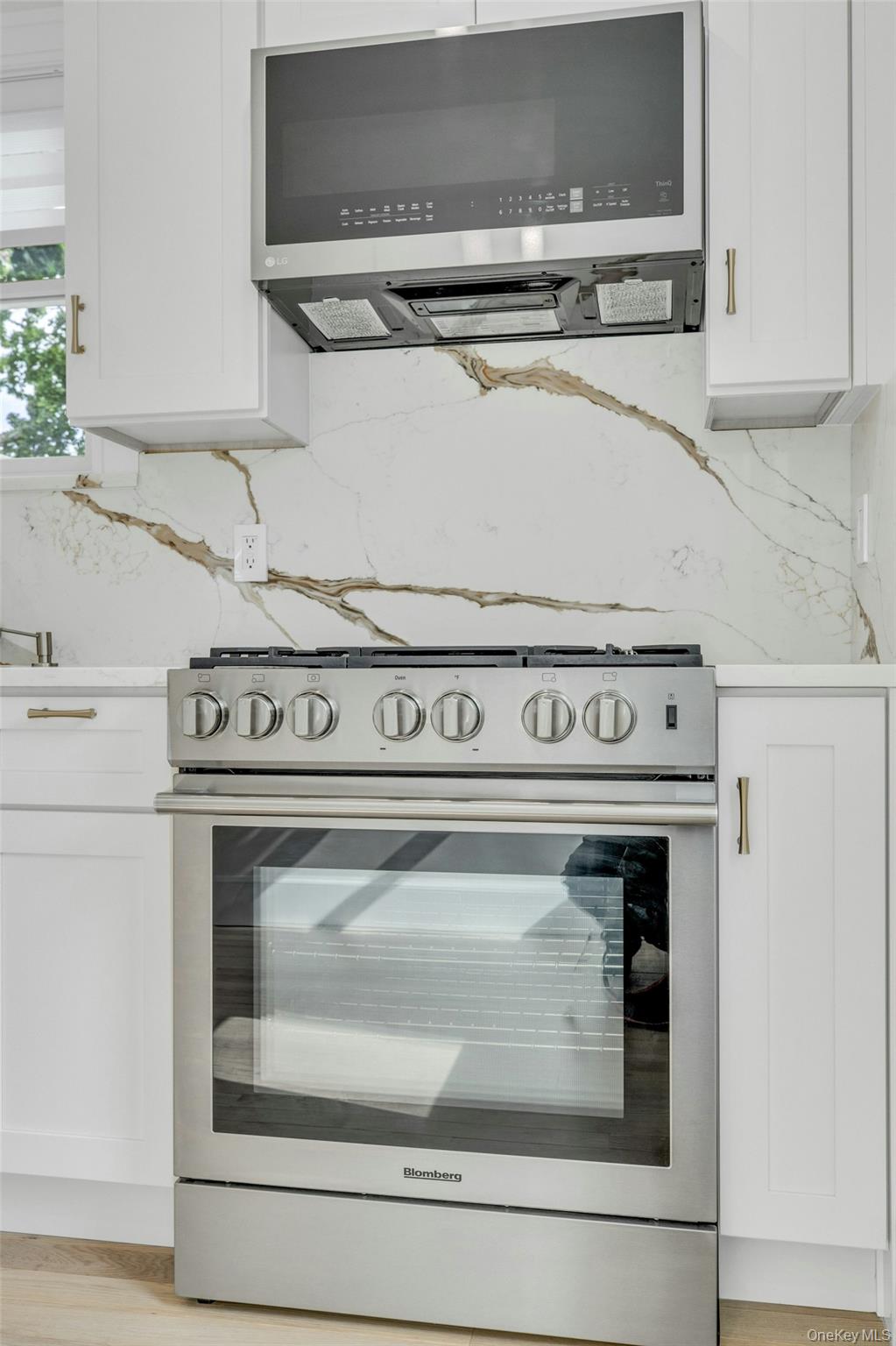 76 Green Street Unit #2 Huntington Huntington, NY 11743