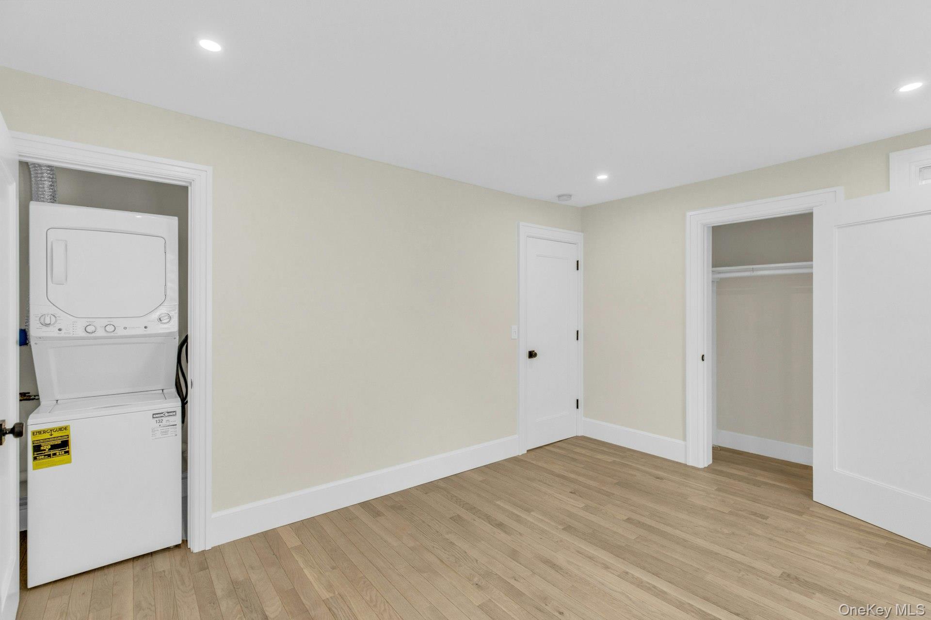 76 Green Street Unit #2 Huntington Huntington, NY 11743