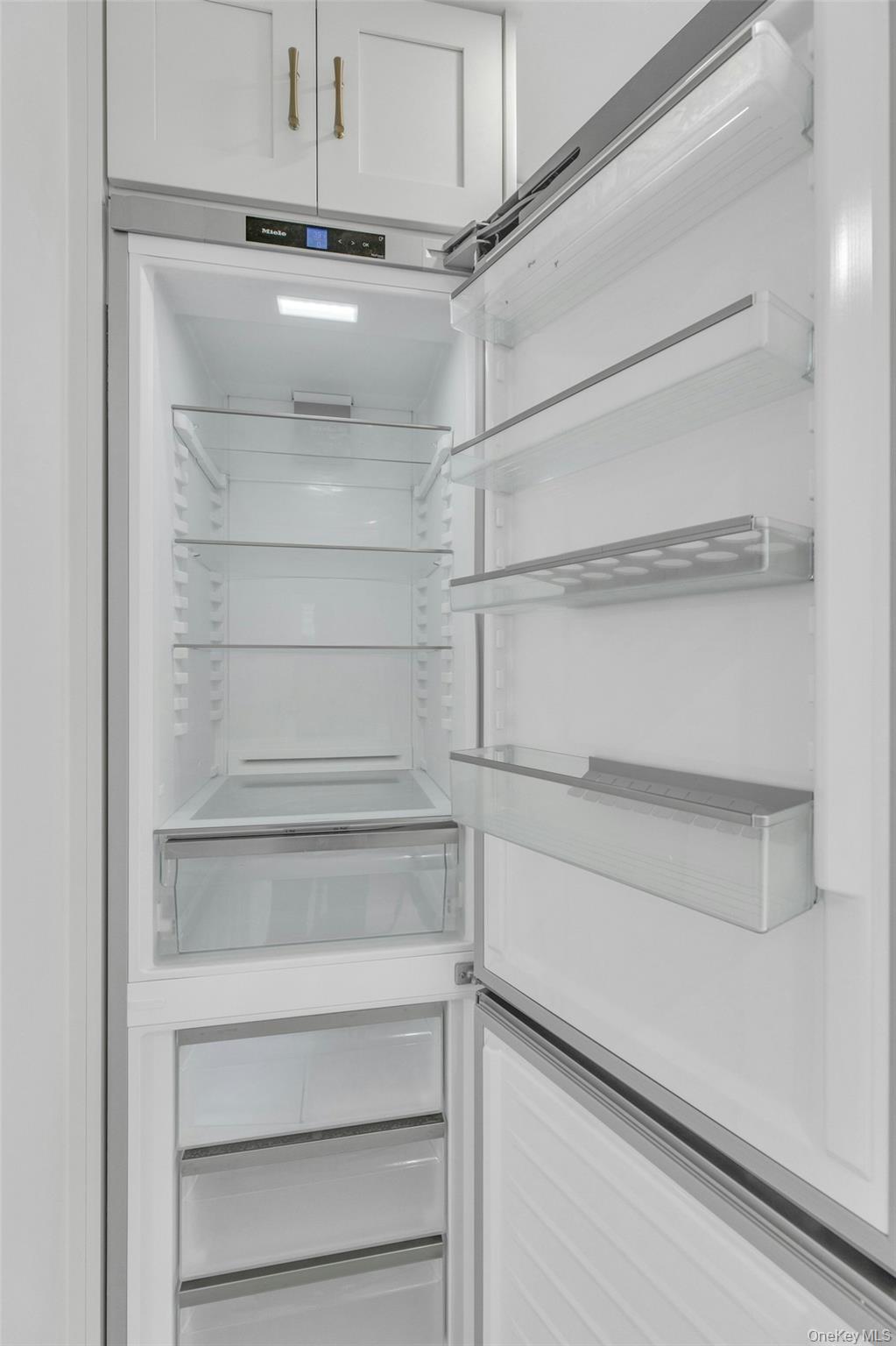 76 Green Street Unit #2 Huntington Huntington, NY 11743