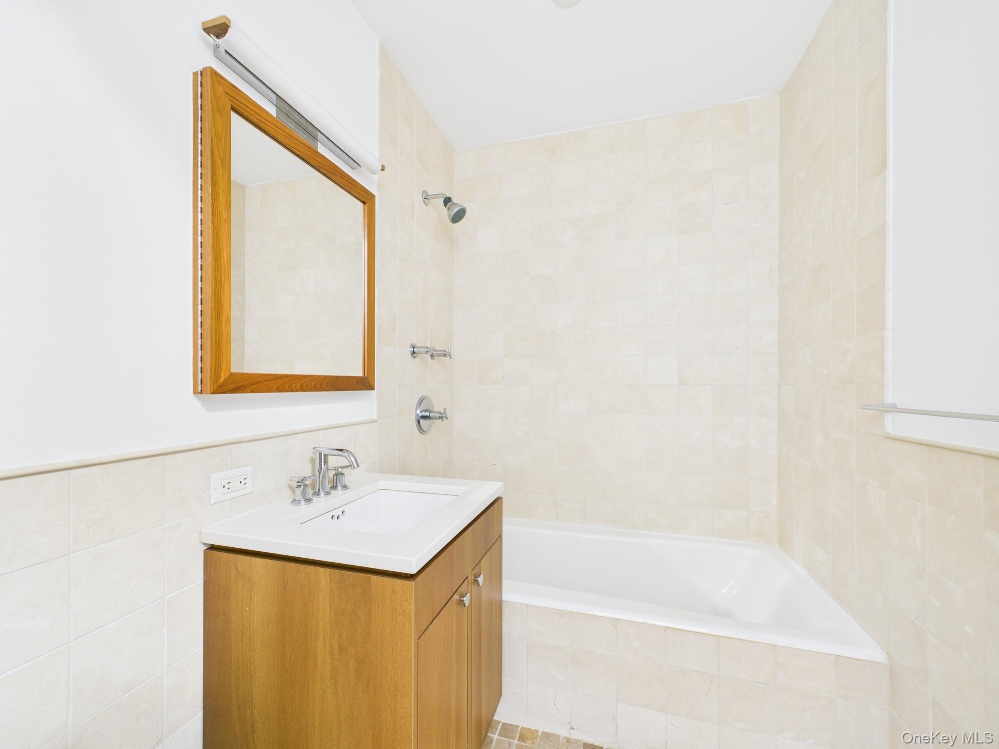 10 West End Avenue 20-B New York , NY 10023