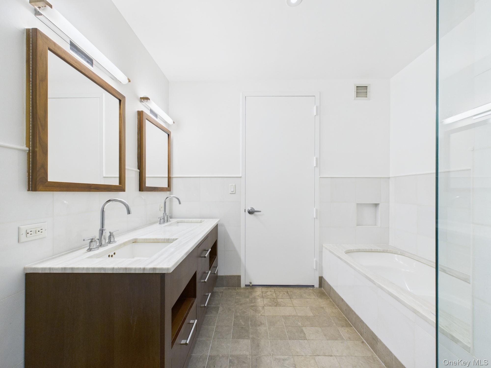 10 West End Avenue 20-B New York , NY 10023