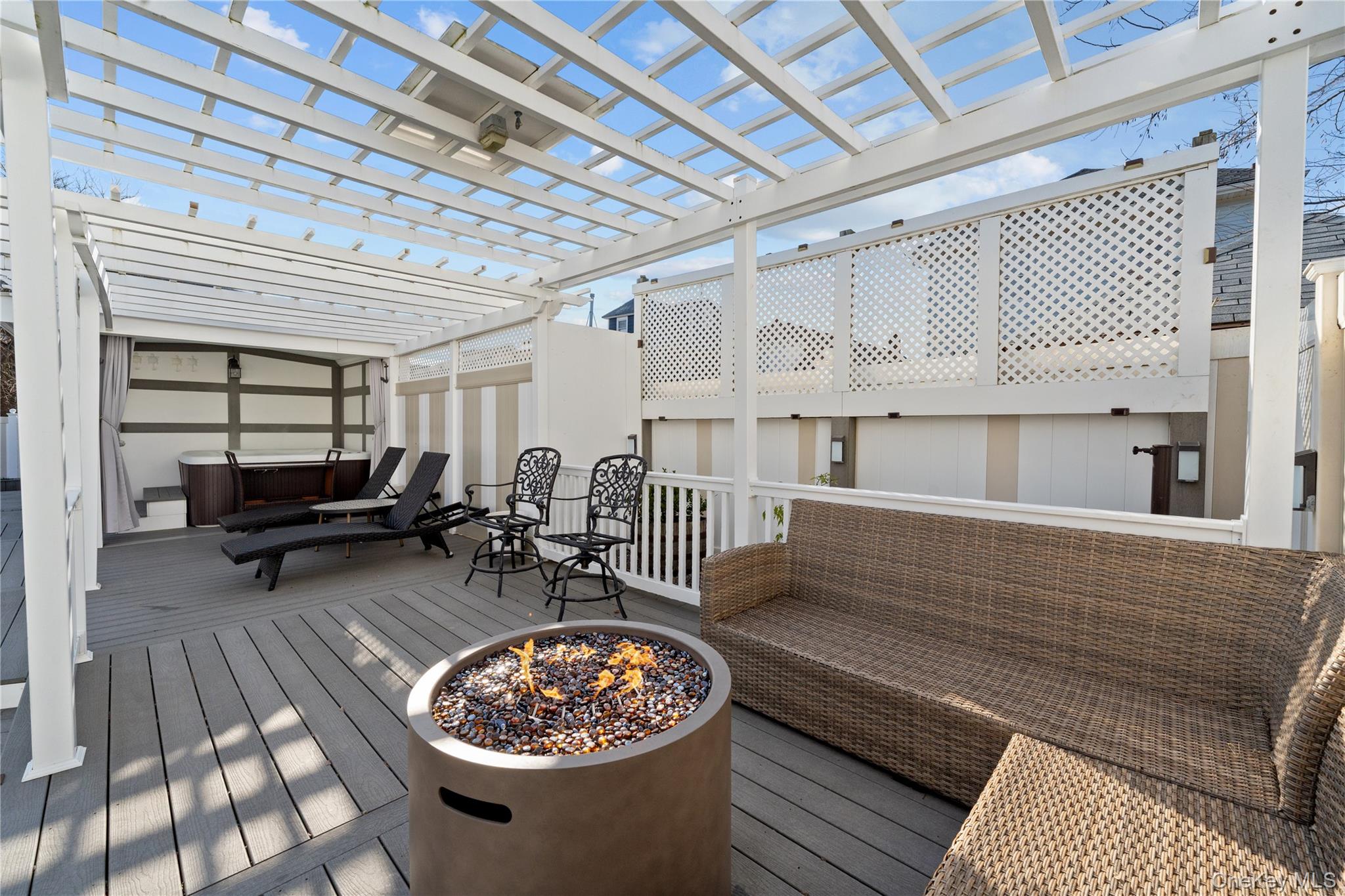 431 Beach 35th Street Far Rockaway Far Rockaway, NY 11691