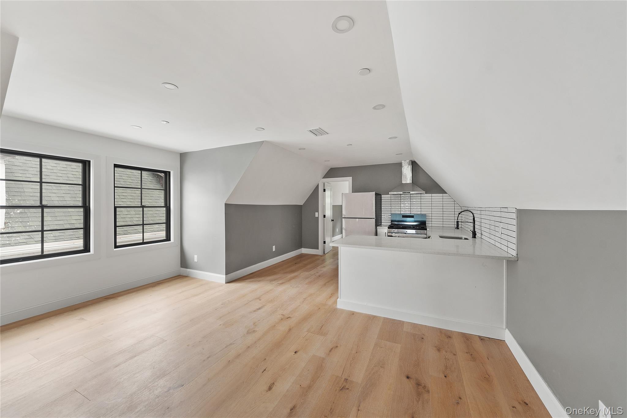 356 S 10th Avenue Mount Vernon Mount Vernon, NY 10550