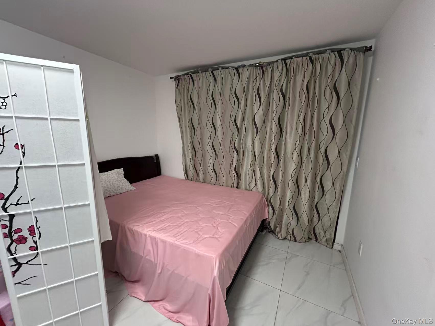 13216 Maple Avenue 3-A Flushing Flushing, NY 11355