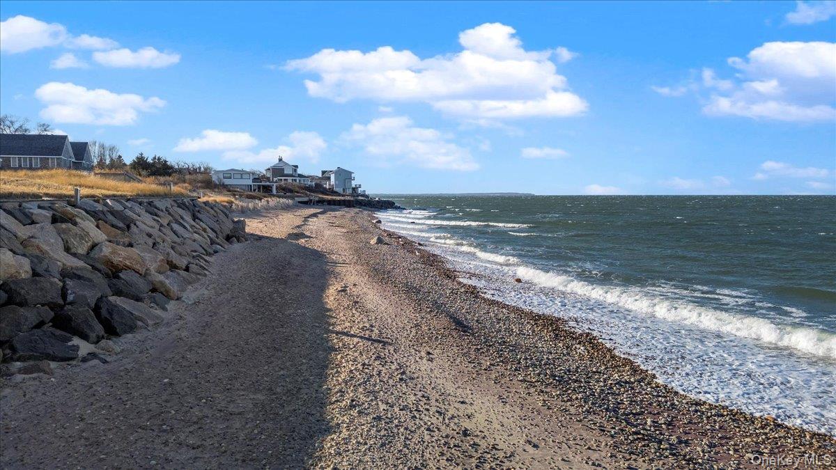 112 Soundview Drive Montauk Montauk, NY 11954