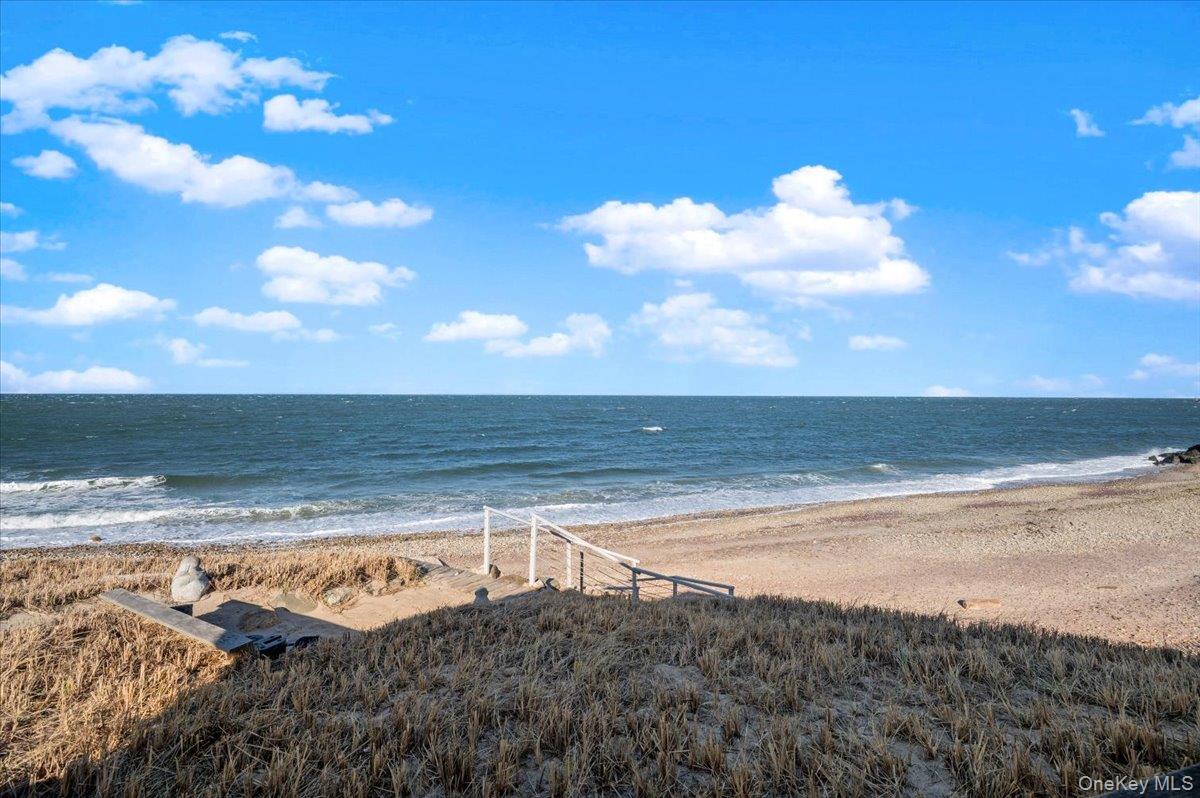 112 Soundview Drive Montauk Montauk, NY 11954