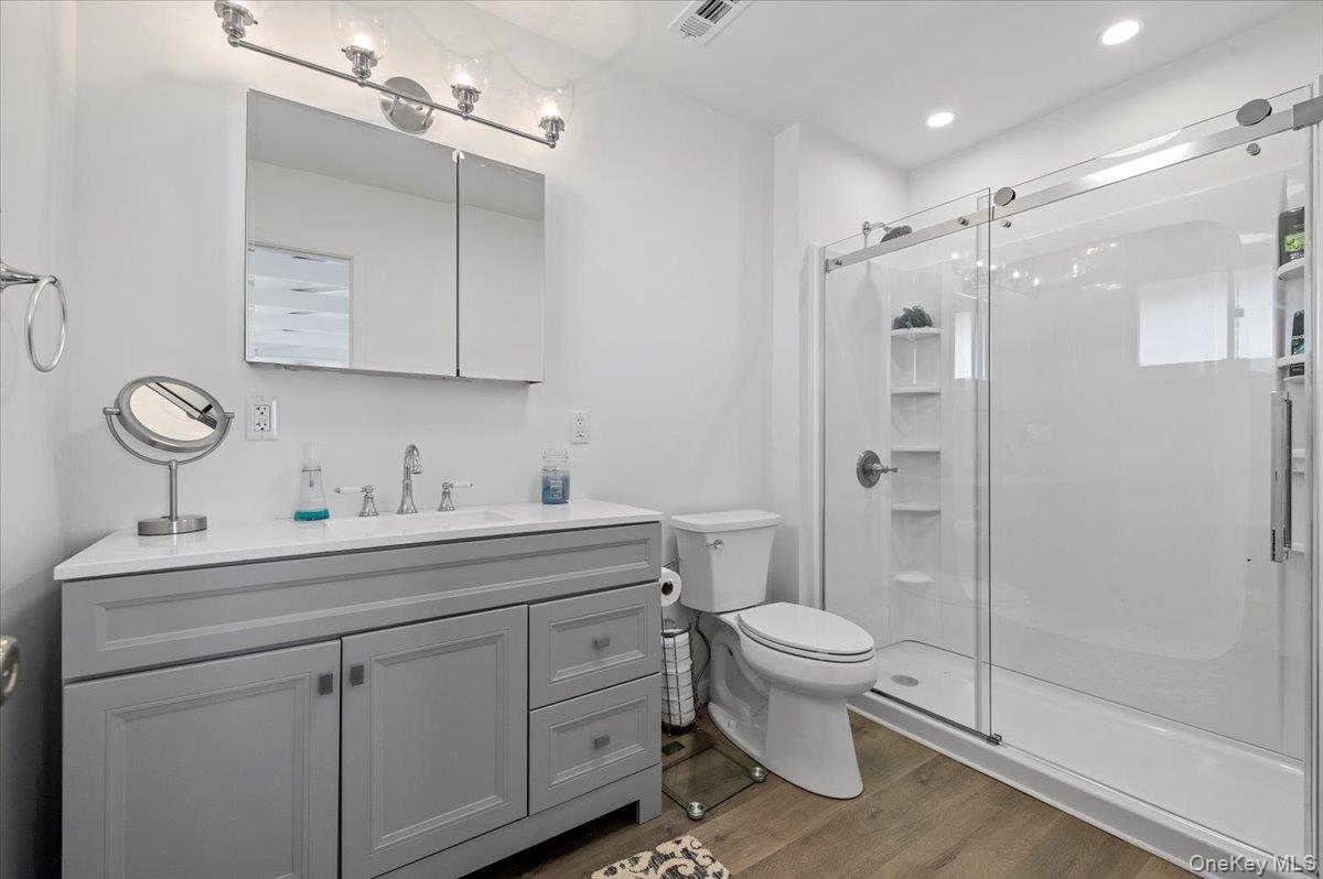 112 Soundview Drive Montauk Montauk, NY 11954