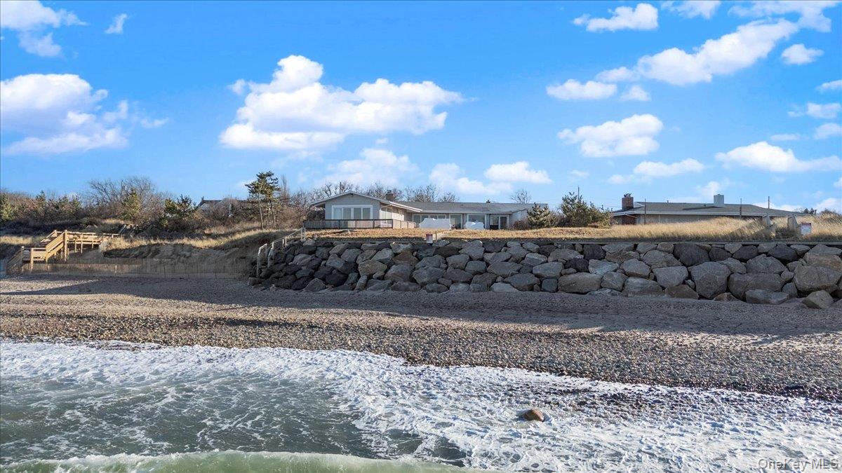 112 Soundview Drive Montauk Montauk, NY 11954