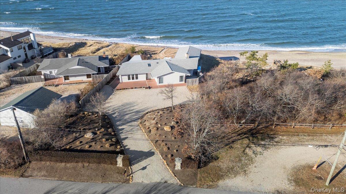 112 Soundview Drive Montauk Montauk, NY 11954