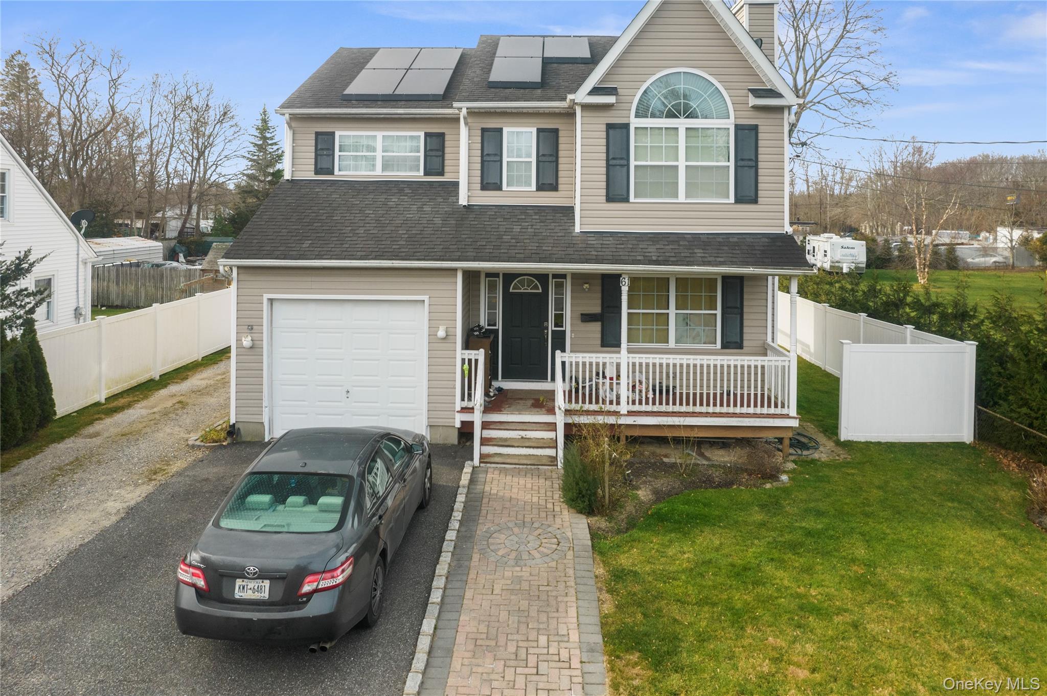 61 Fairway Avenue Riverhead Riverhead, NY 11901