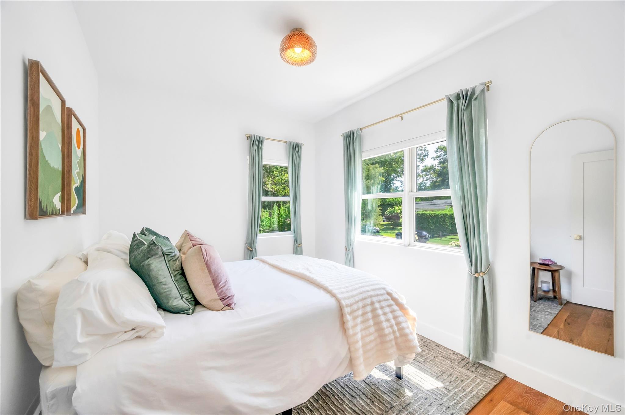 9 Pine Tree Road Southampton Southampton, NY 11968