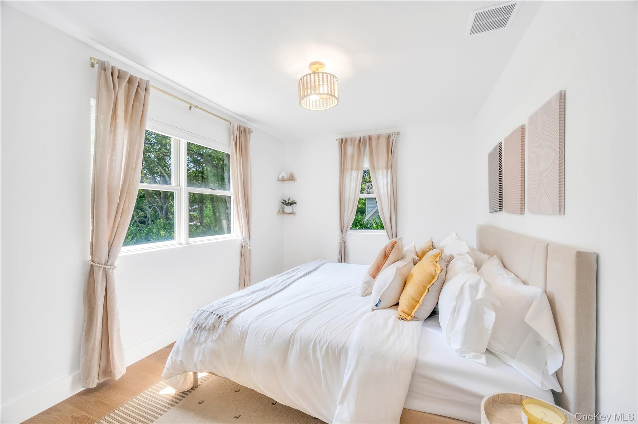 9 Pine Tree Road Southampton Southampton, NY 11968