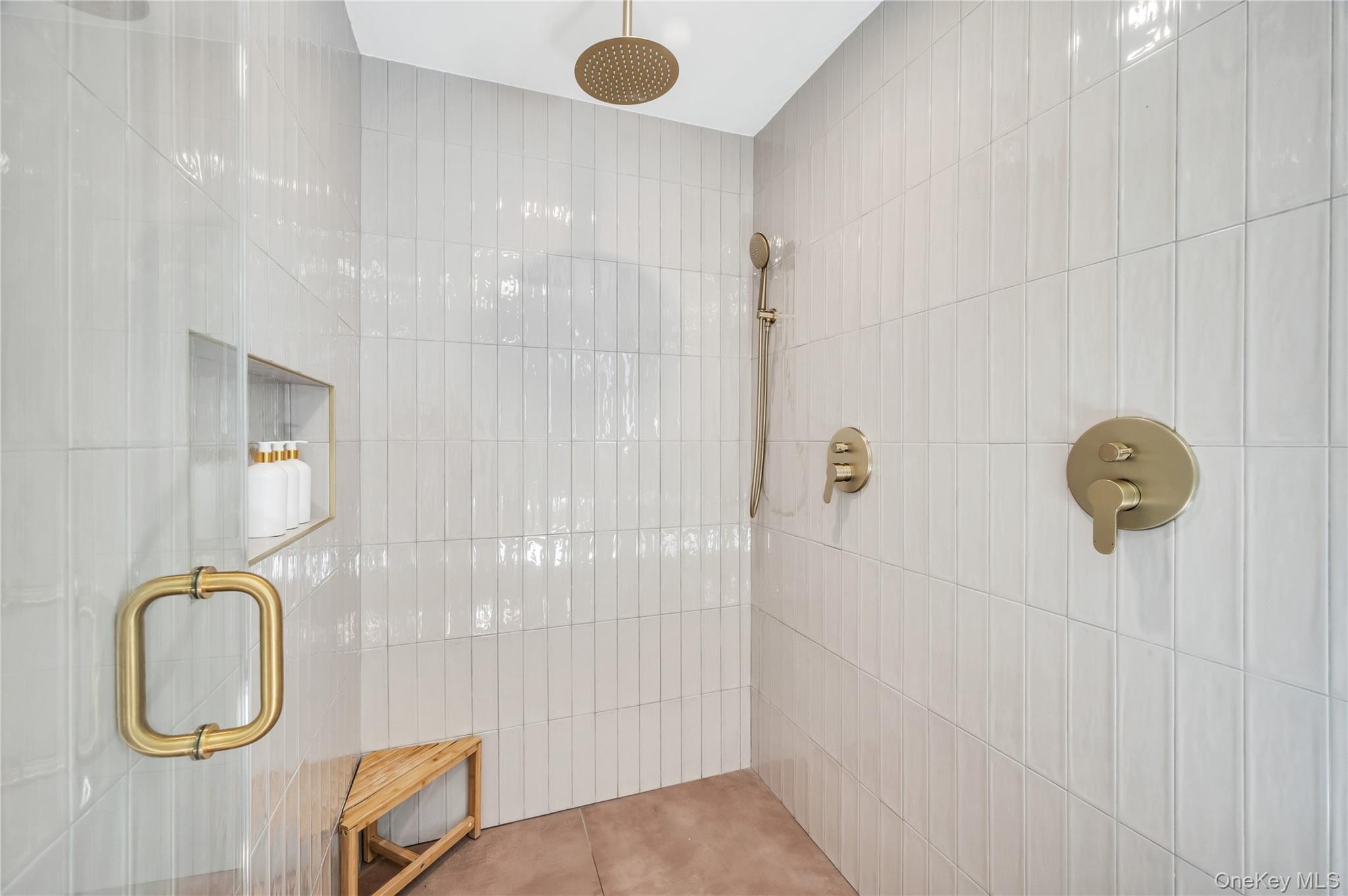 9 Pine Tree Road Southampton Southampton, NY 11968