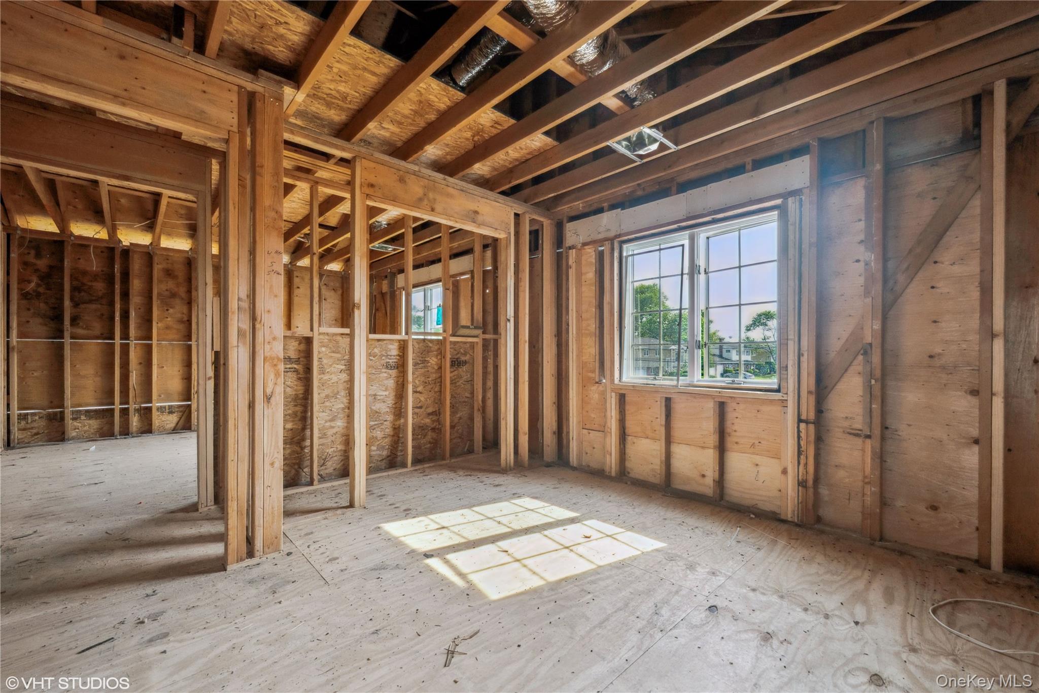 750 Shore Walk Lindenhurst Lindenhurst, NY 11757