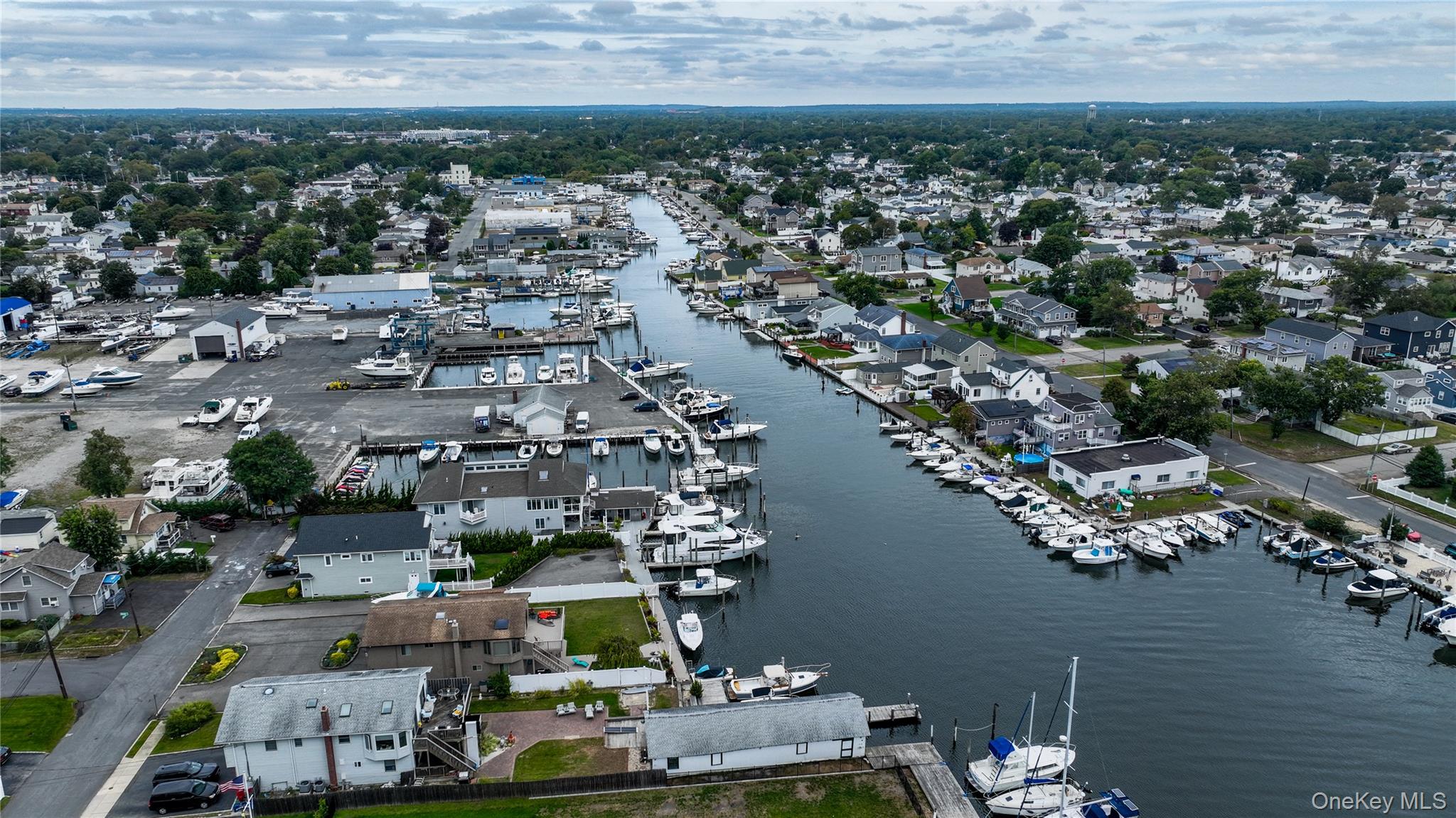 750 Shore Walk Lindenhurst Lindenhurst, NY 11757