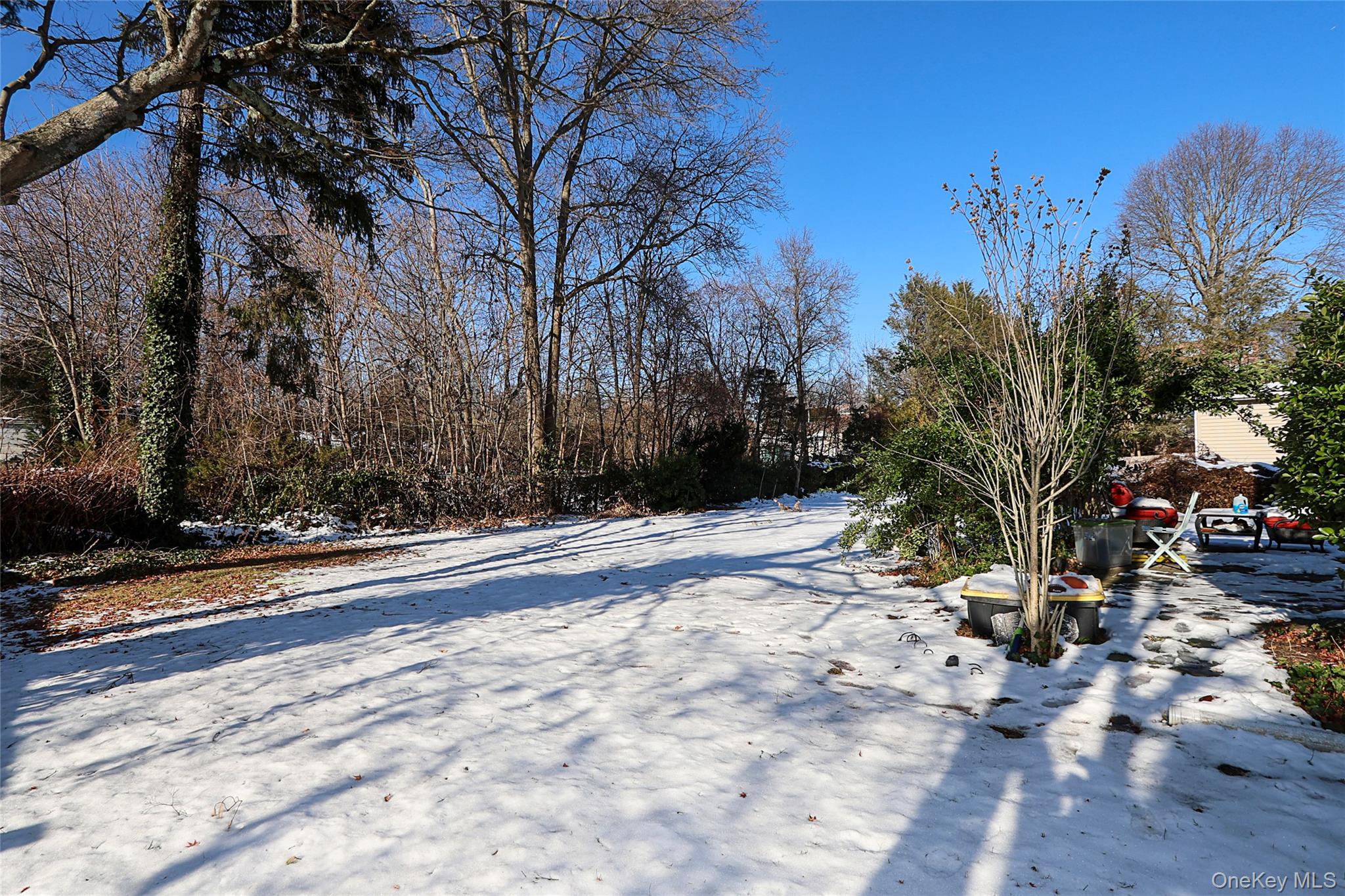 35 Francis Terrace Glen Cove Glen Cove, NY 11542