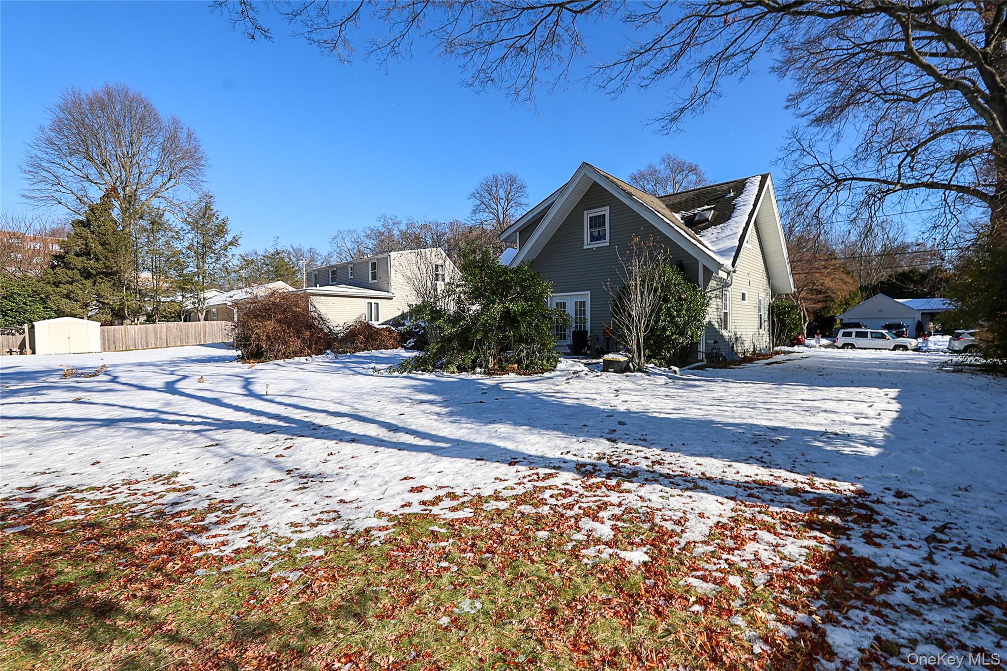 35 Francis Terrace Glen Cove Glen Cove, NY 11542