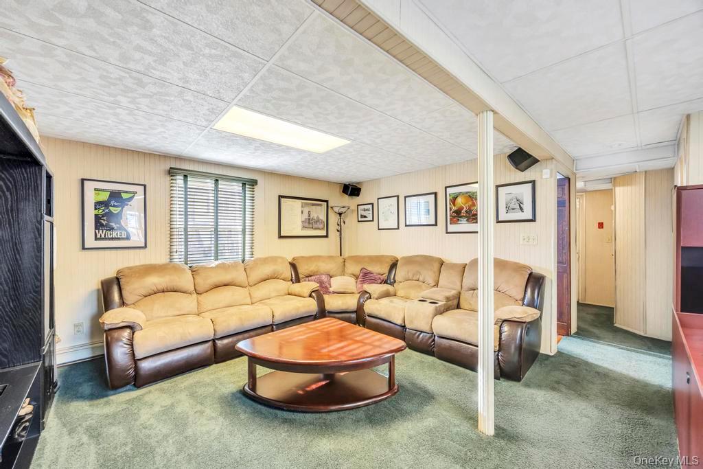 57 New South Road Hicksville Hicksville, NY 11801