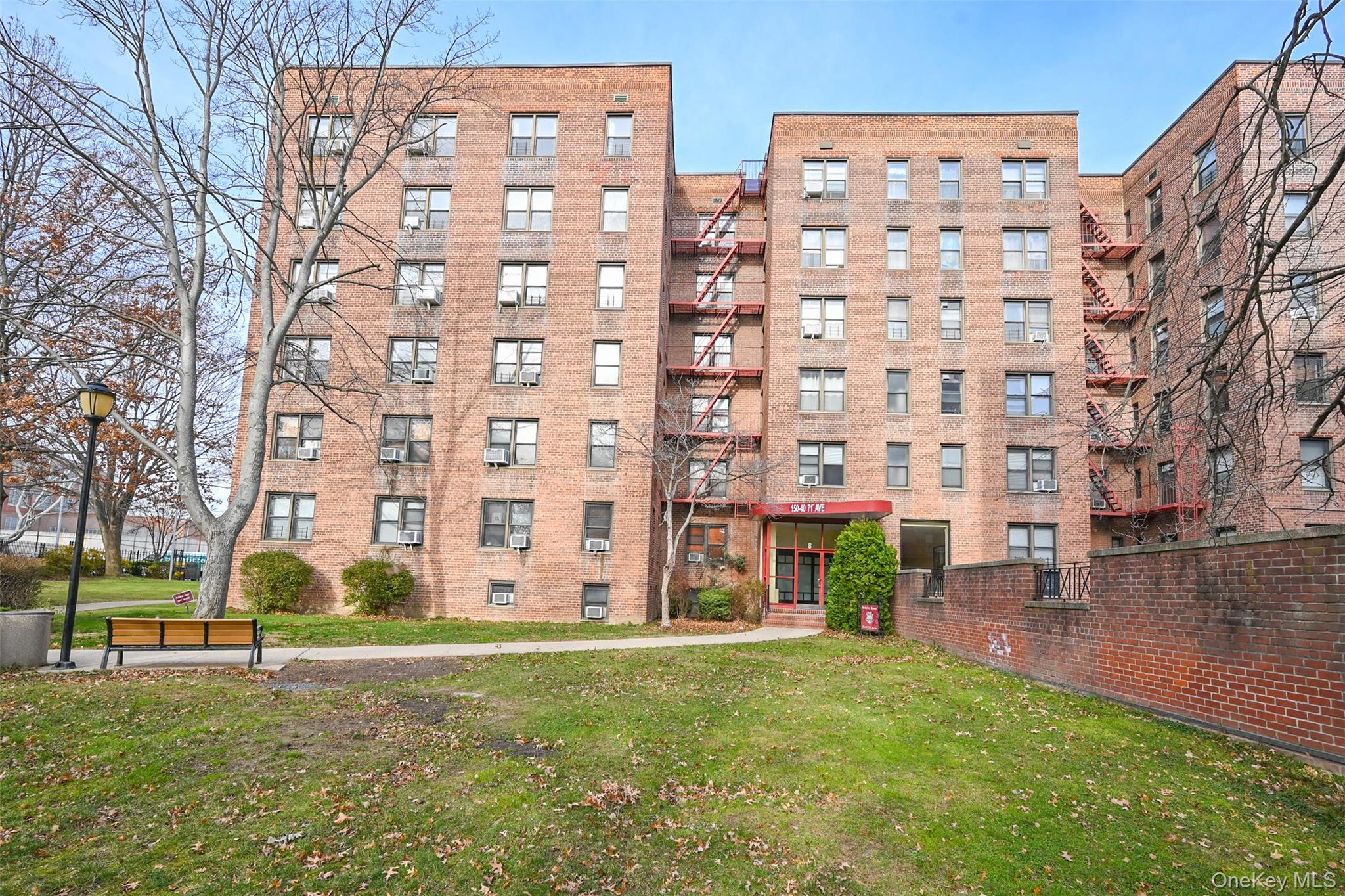 150-40 71 avenue 4-G Flushing Flushing, NY 11367