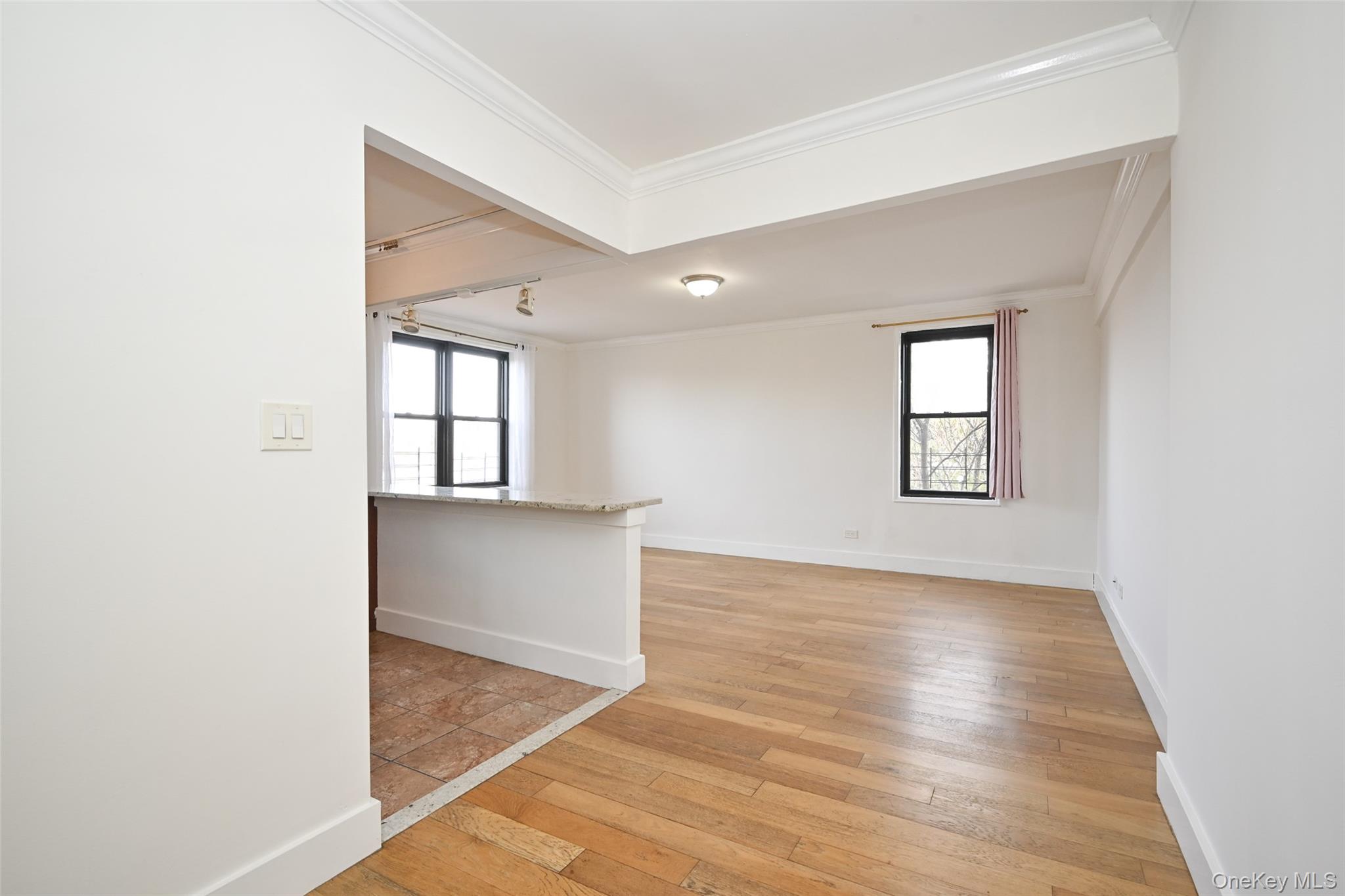 150-40 71 avenue 4-G Flushing Flushing, NY 11367