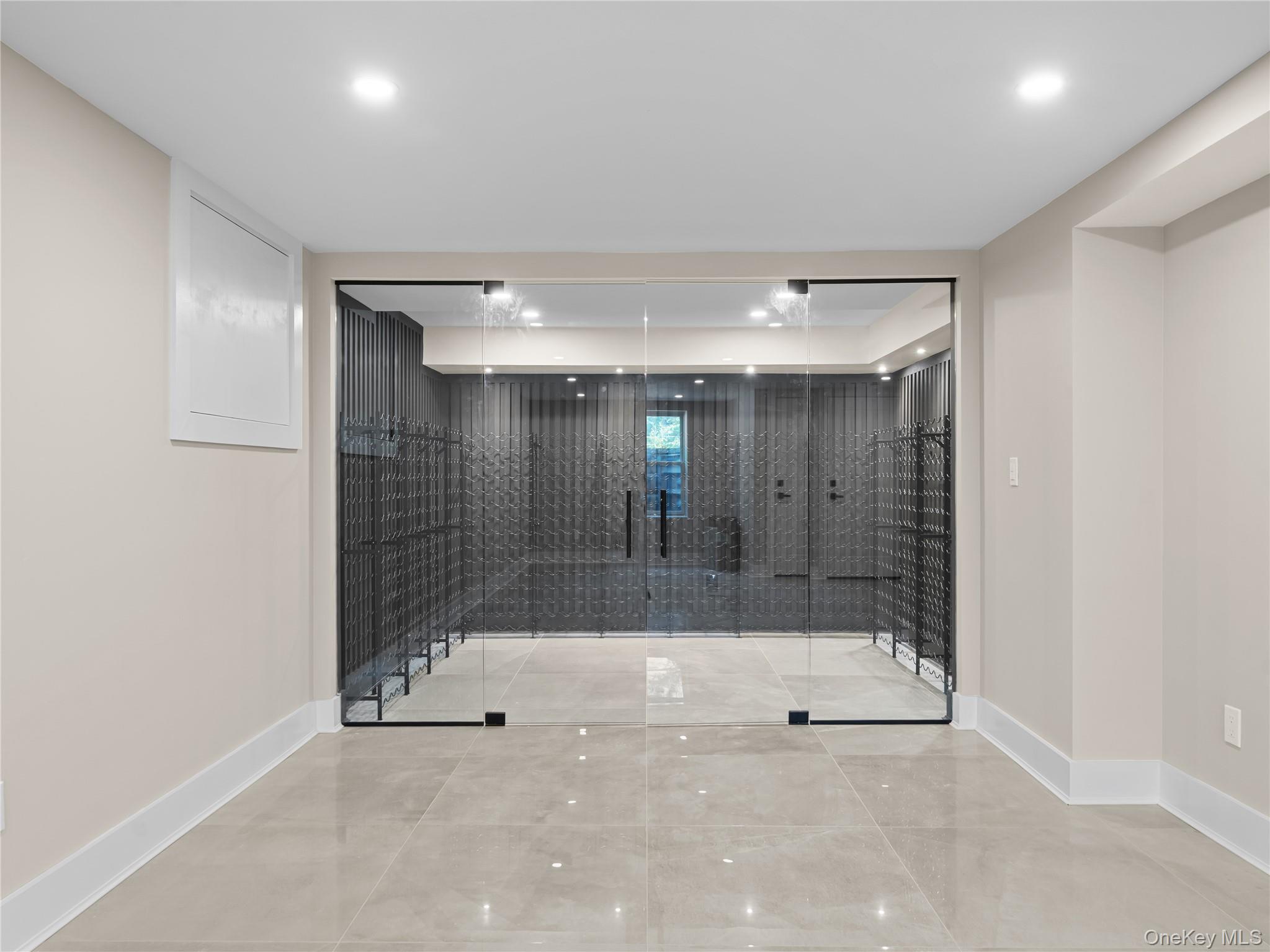 5 N Hills Road East Norwich East Norwich NY 11732