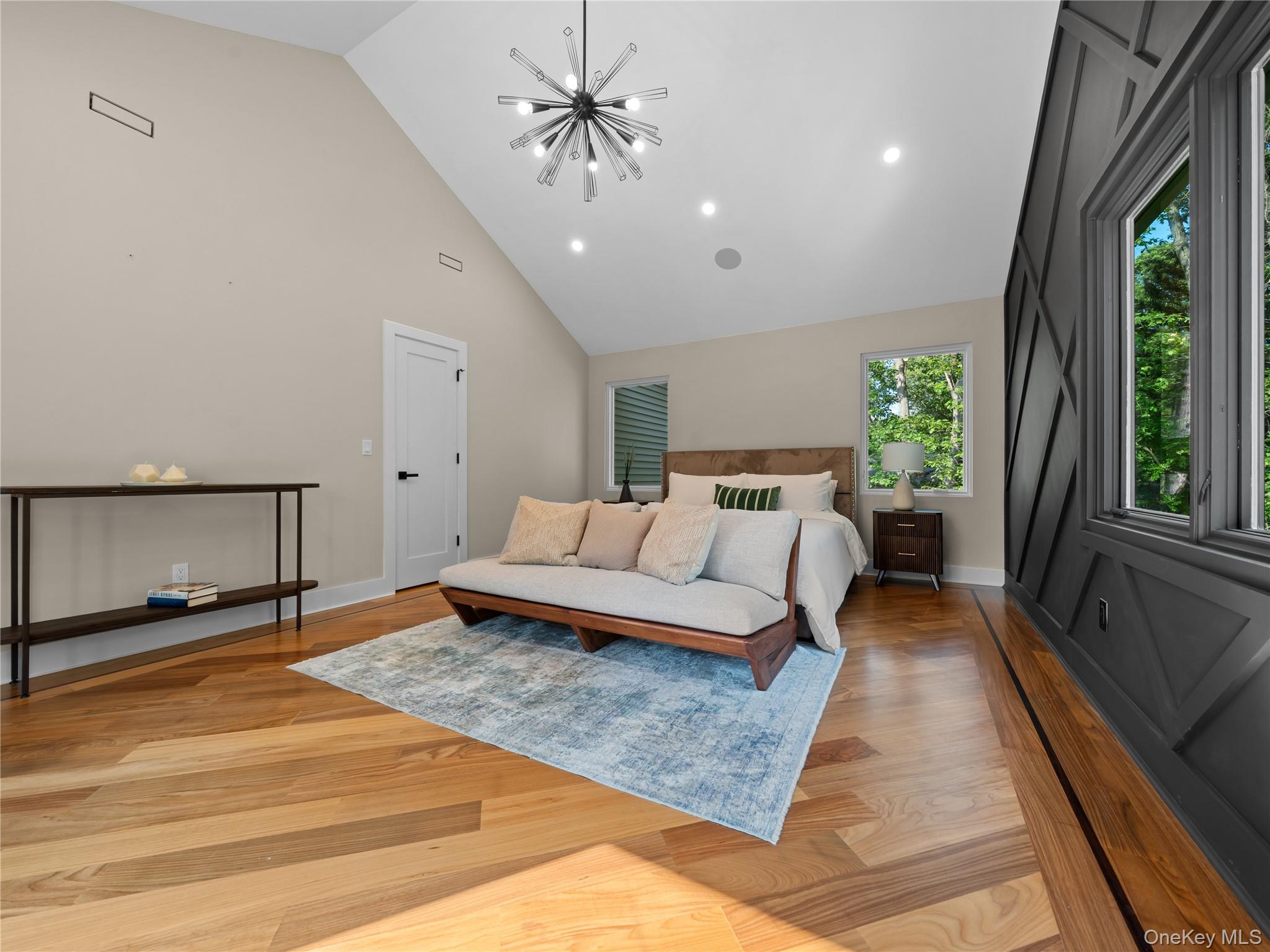 5 N Hills Road East Norwich East Norwich NY 11732