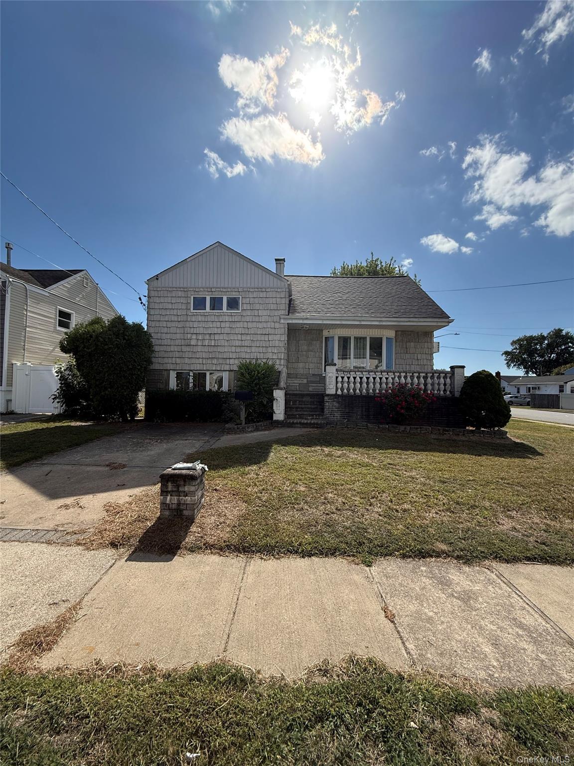 49 Noble Street North Babylon, NY 11703