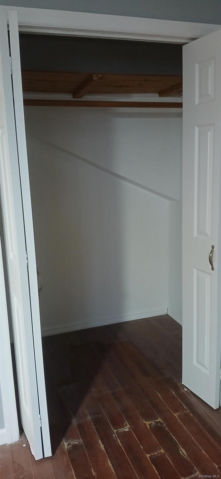 49 Noble Street North Babylon, NY 11703