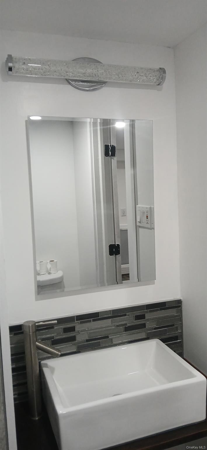 49 Noble Street North Babylon, NY 11703